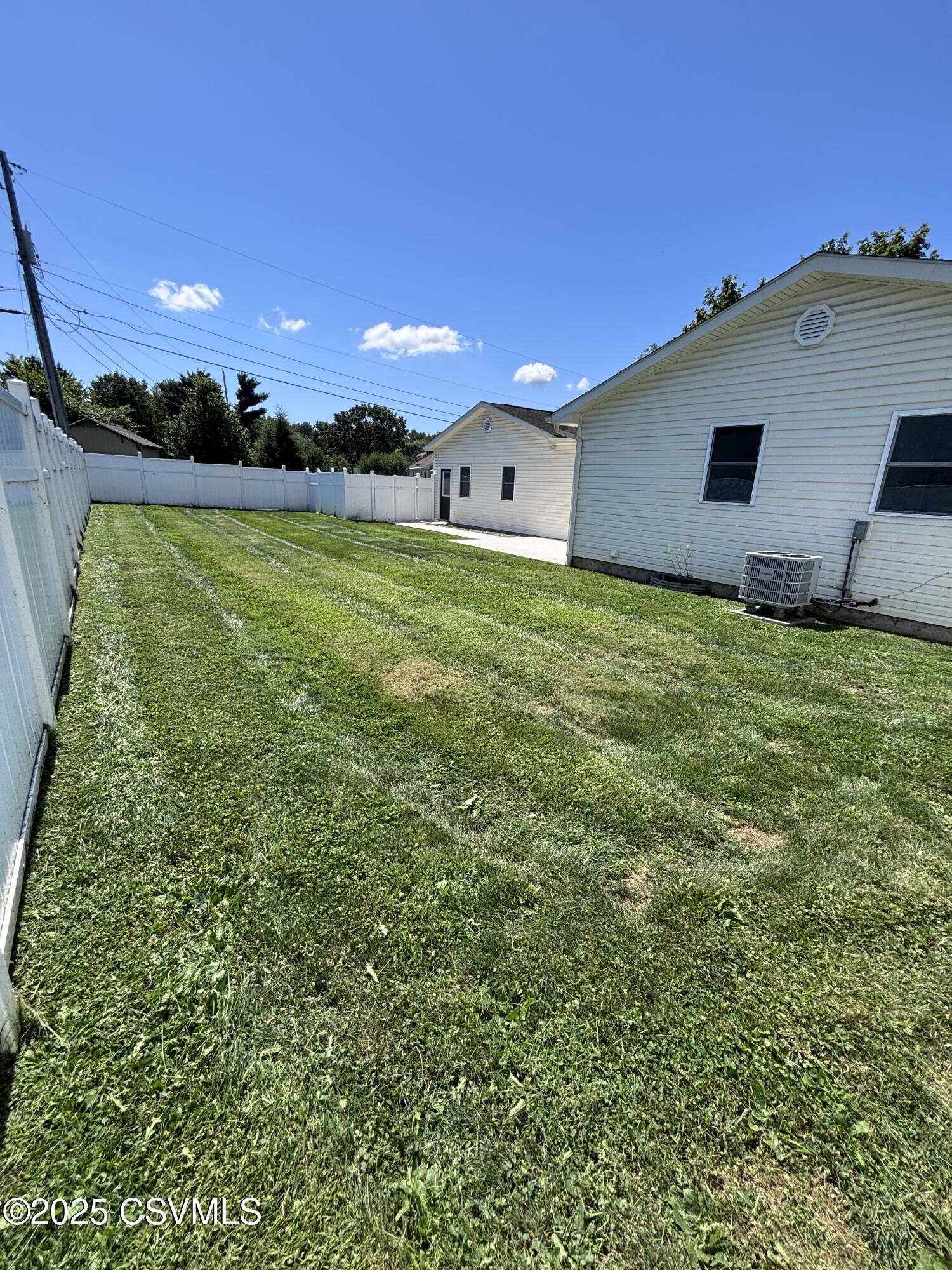 Lewisburg, Pennsylvania 17837, United States, 3 Bedrooms Bedrooms, ,2 BathroomsBathrooms,Residential,Active,82108