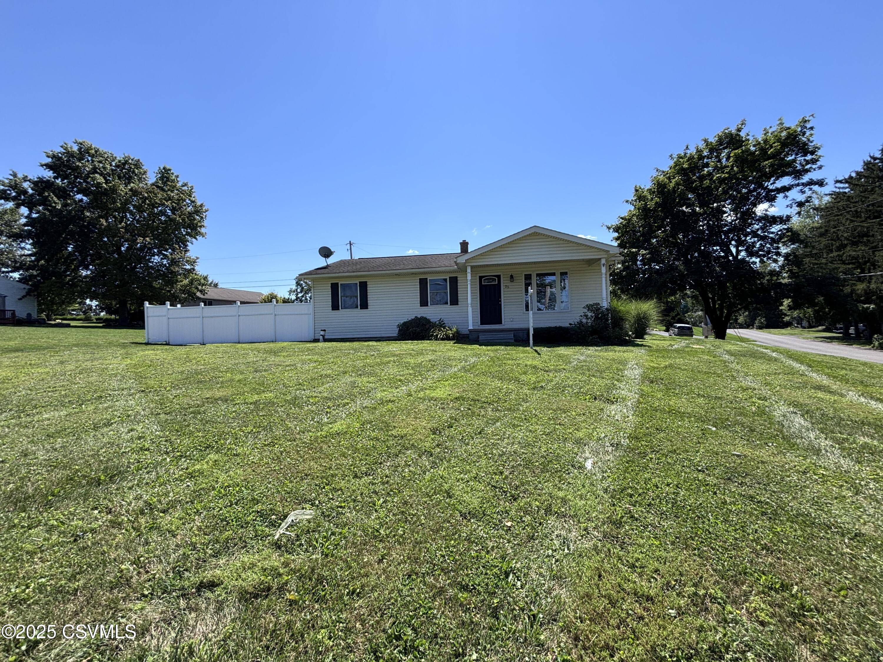 Lewisburg, Pennsylvania 17837, United States, 3 Bedrooms Bedrooms, ,2 BathroomsBathrooms,Residential,Active,82108