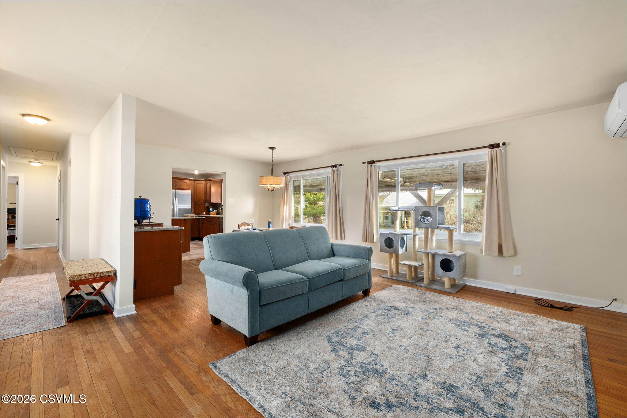 Properties 5 140 SHERWOOD Drive