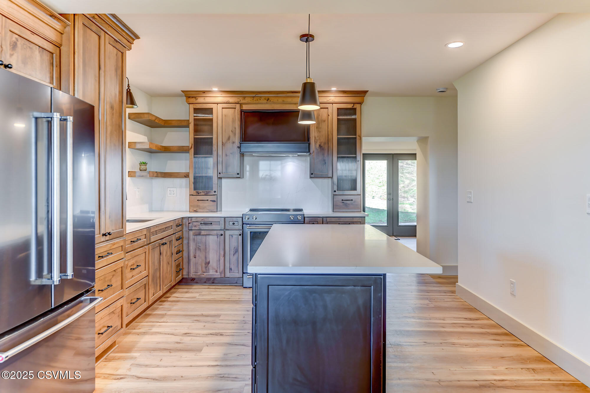 Properties 6 717 FOWLERSVILLE Road