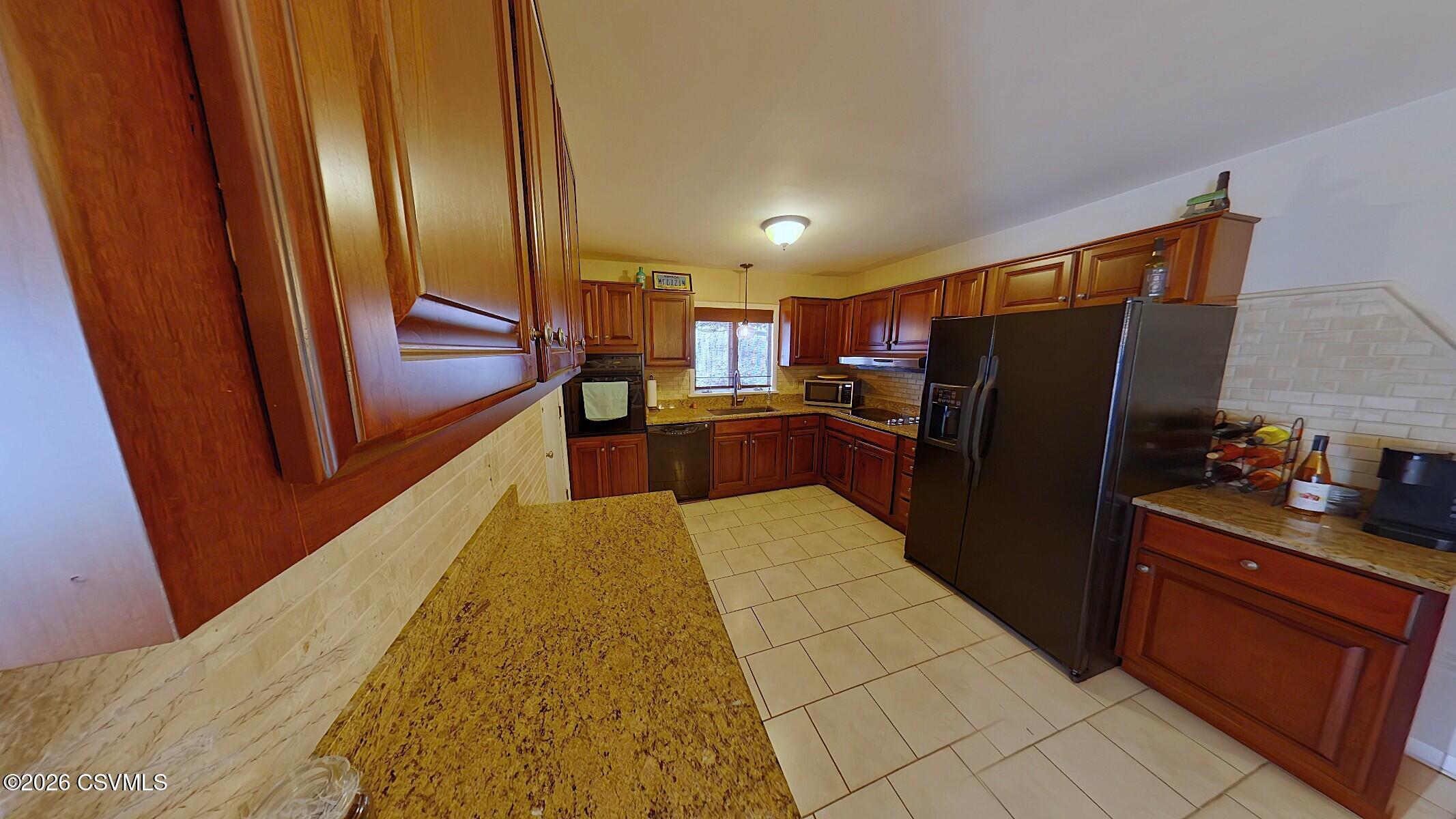 601 COUNTRY CLUB Drive