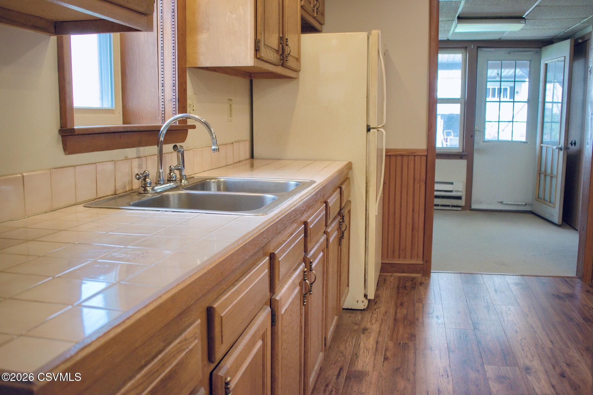 Properties 6 143 S MAPLE Street