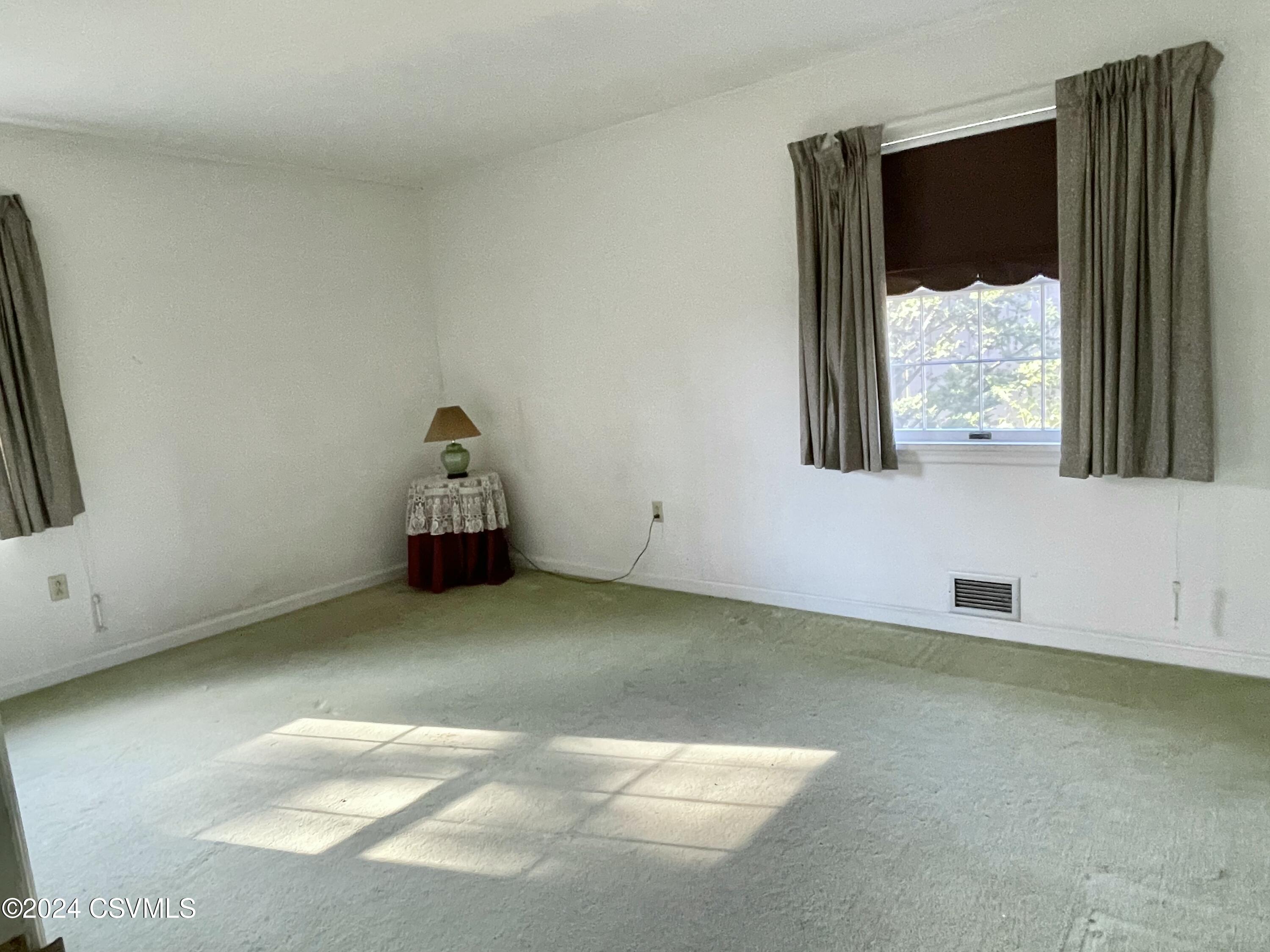 Lewisburg, Pennsylvania 17837, United States, 3 Bedrooms Bedrooms, ,3 BathroomsBathrooms,Residential,Active,30700