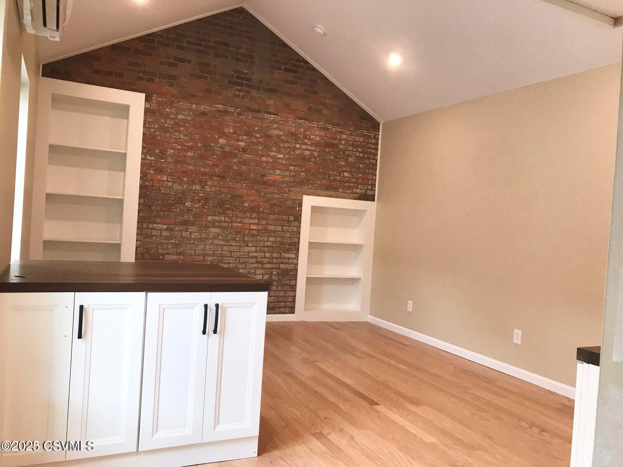 Mifflinburg, Pennsylvania 17844, United States, 1 Bedroom Bedrooms, ,1 BathroomBathrooms,Residential,Active,4934