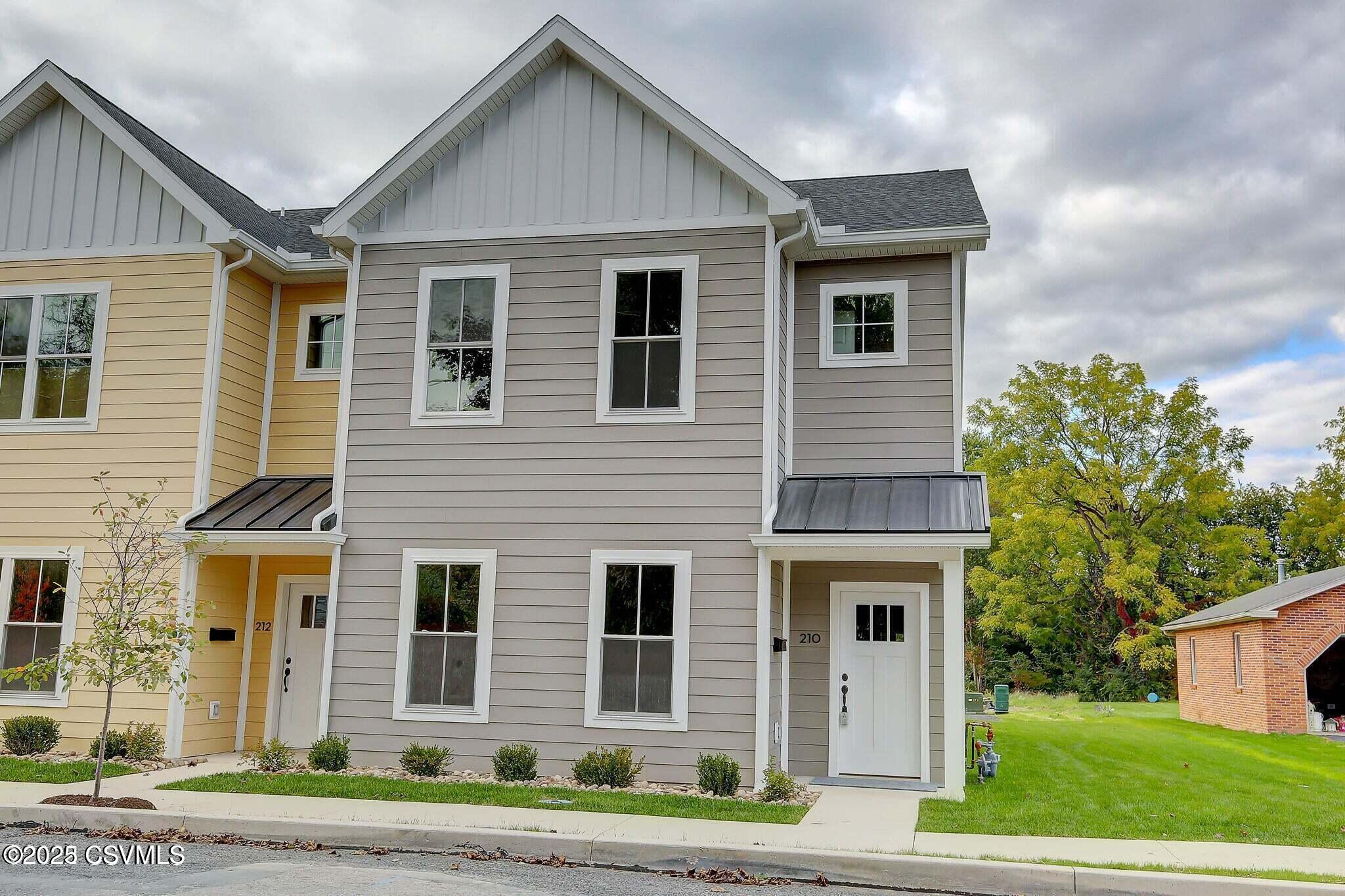 Lewisburg, Pennsylvania 17837, United States, 3 Bedrooms Bedrooms, ,3 BathroomsBathrooms,Residential,Active,156032