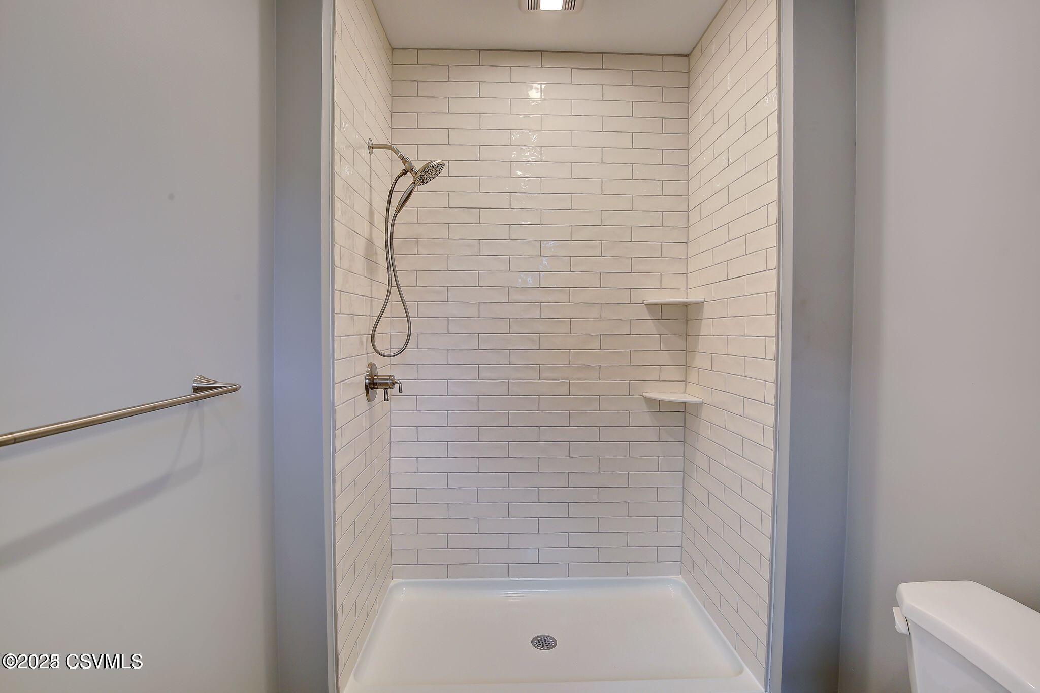 Lewisburg, Pennsylvania 17837, United States, 3 Bedrooms Bedrooms, ,3 BathroomsBathrooms,Residential,Active,156032