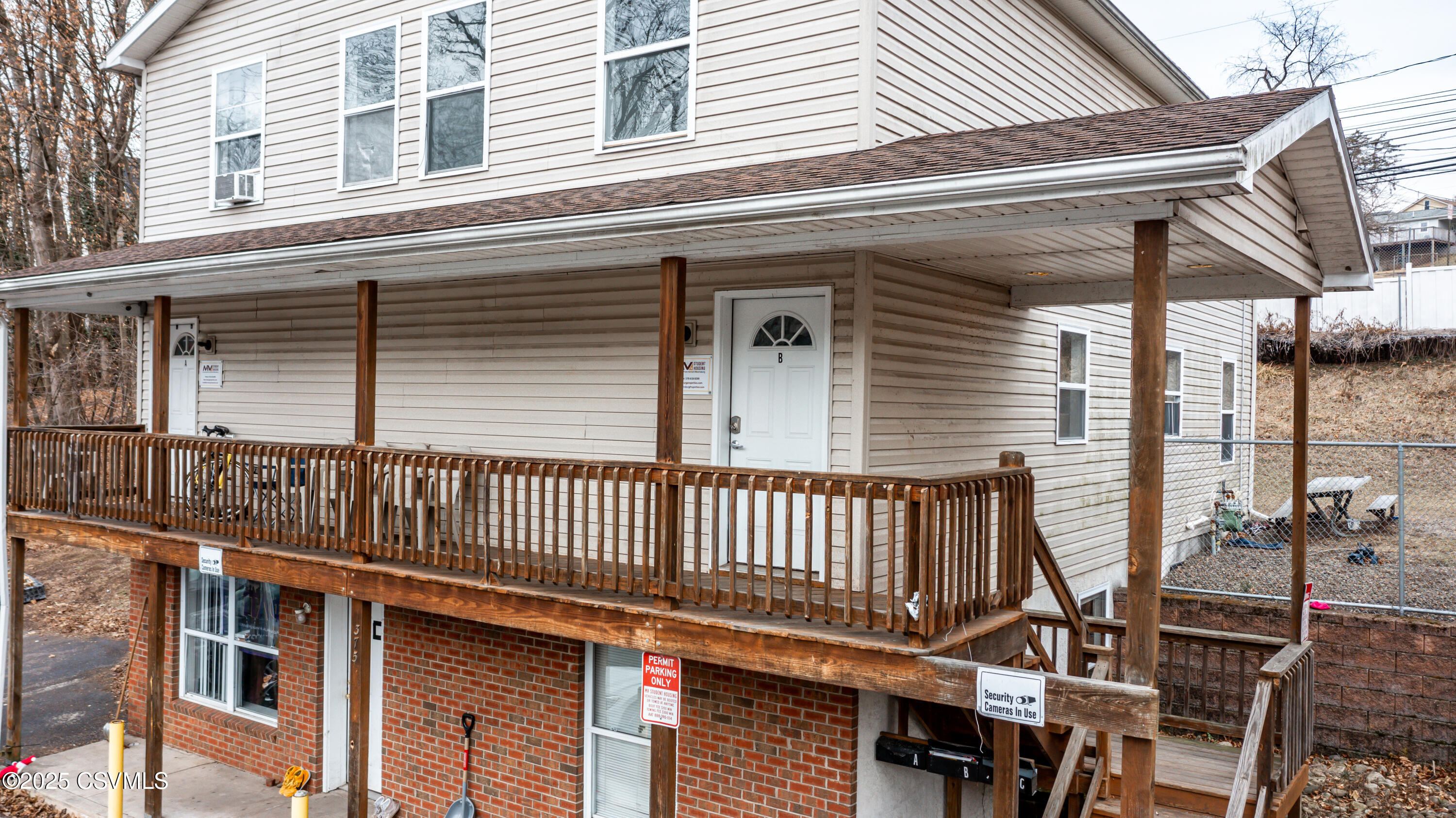 375-377 FETTERMAN Avenue