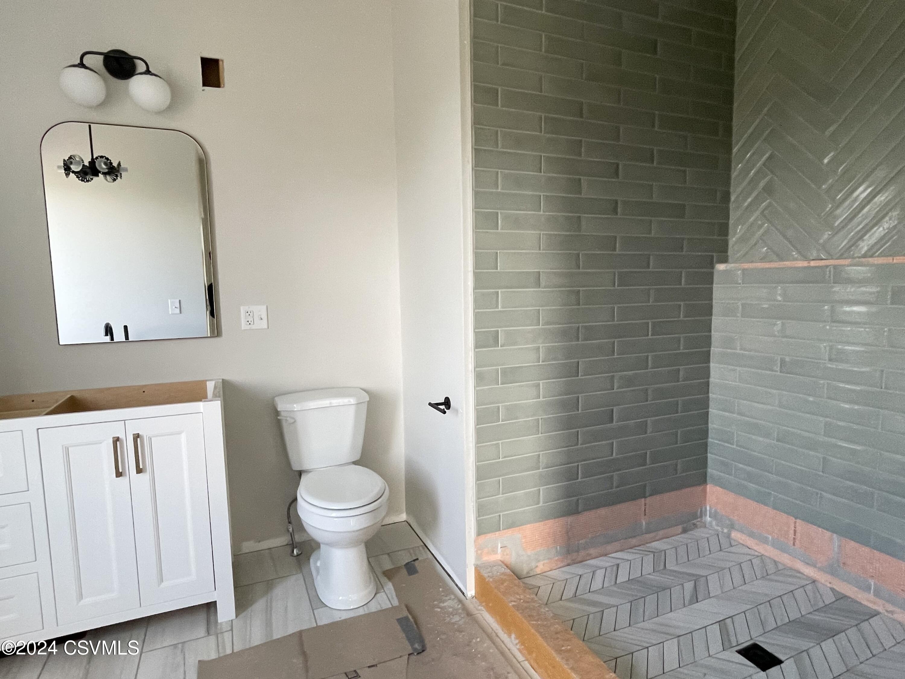 Lewisburg, Pennsylvania 17837, United States, 4 Bedrooms Bedrooms, ,4 BathroomsBathrooms,Residential,Active,64117