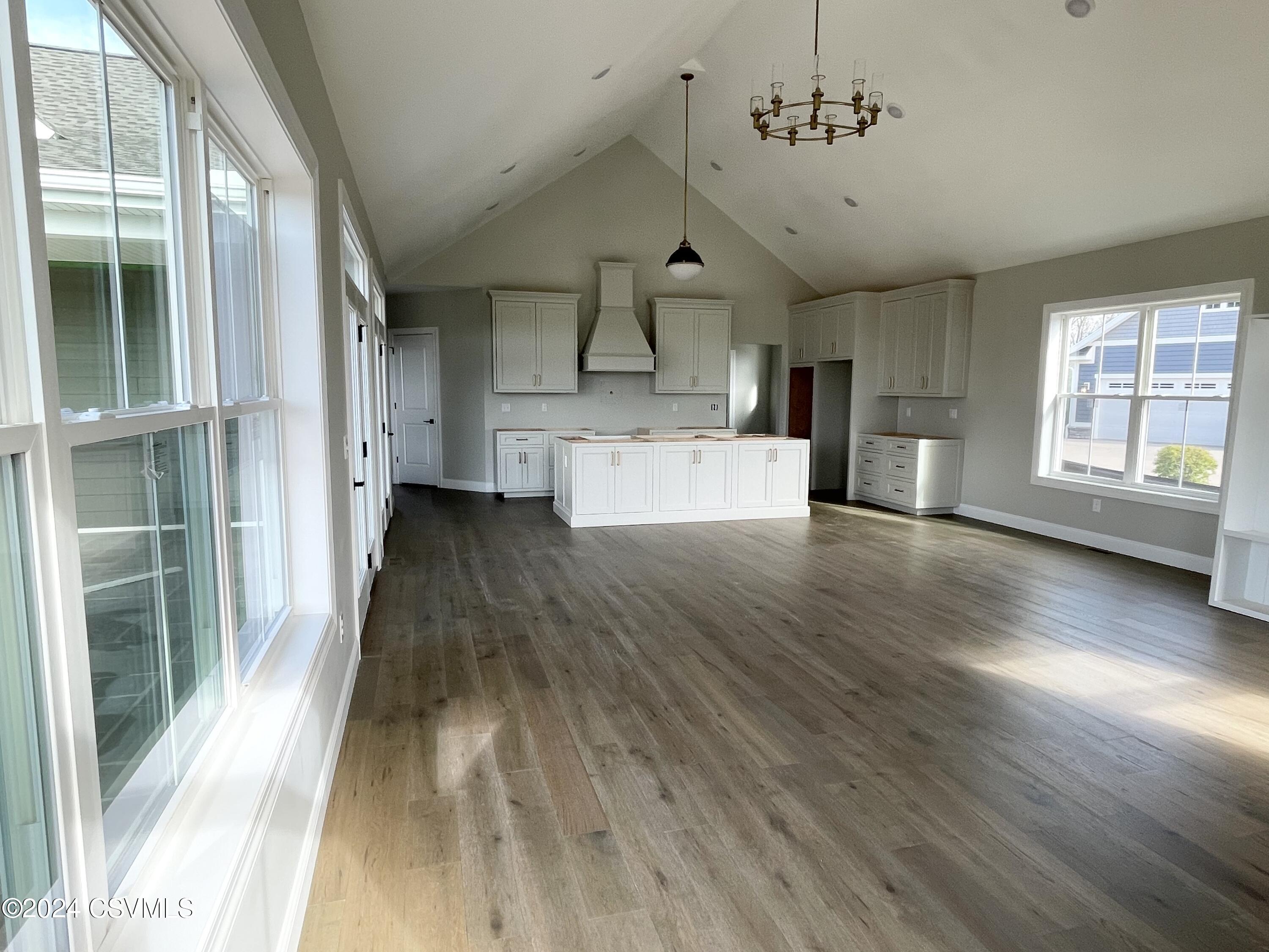 Lewisburg, Pennsylvania 17837, United States, 4 Bedrooms Bedrooms, ,4 BathroomsBathrooms,Residential,Active,64117