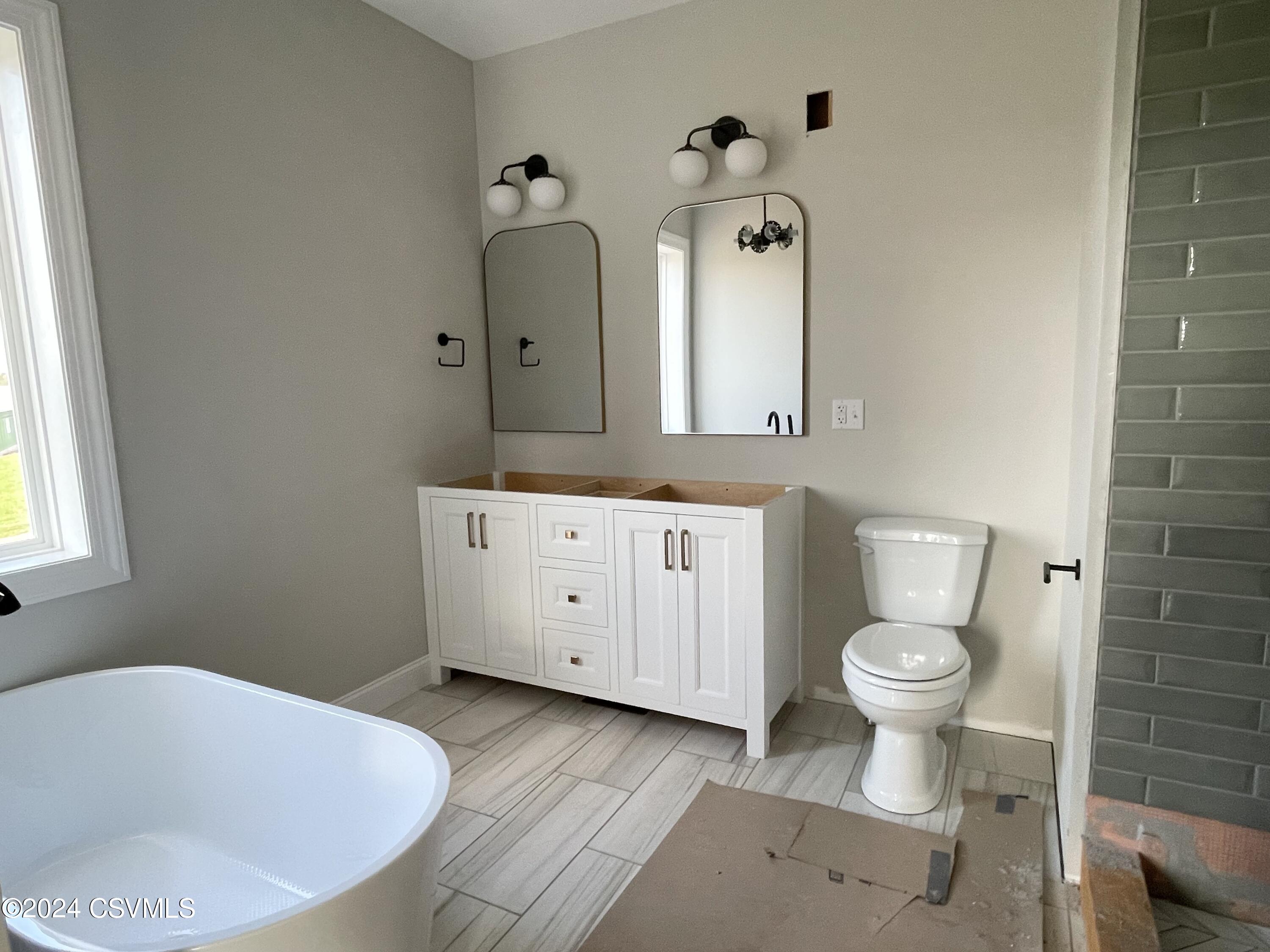 Lewisburg, Pennsylvania 17837, United States, 4 Bedrooms Bedrooms, ,4 BathroomsBathrooms,Residential,Active,64117