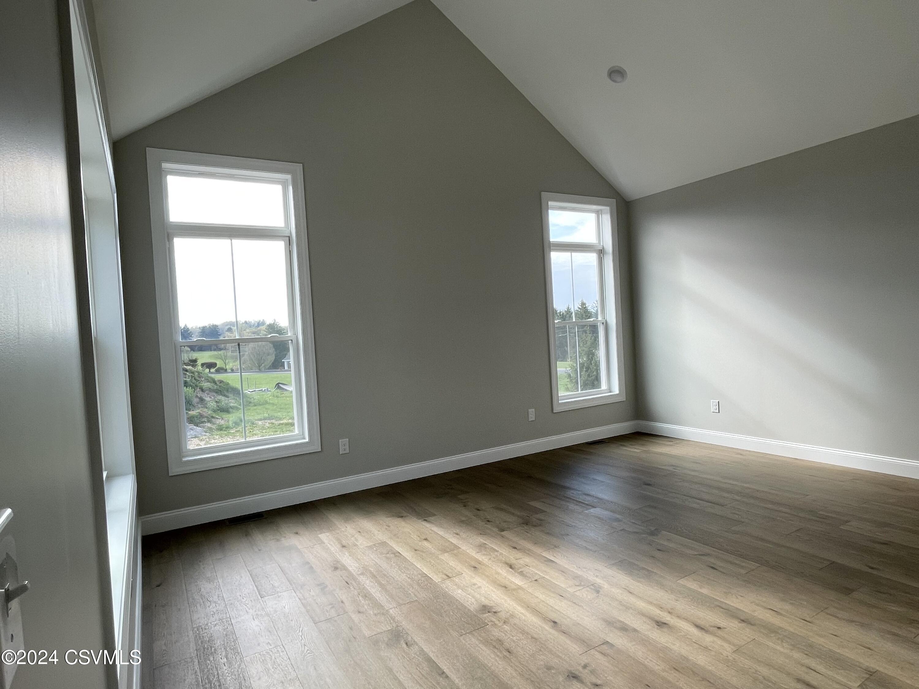 Lewisburg, Pennsylvania 17837, United States, 4 Bedrooms Bedrooms, ,4 BathroomsBathrooms,Residential,Active,64117