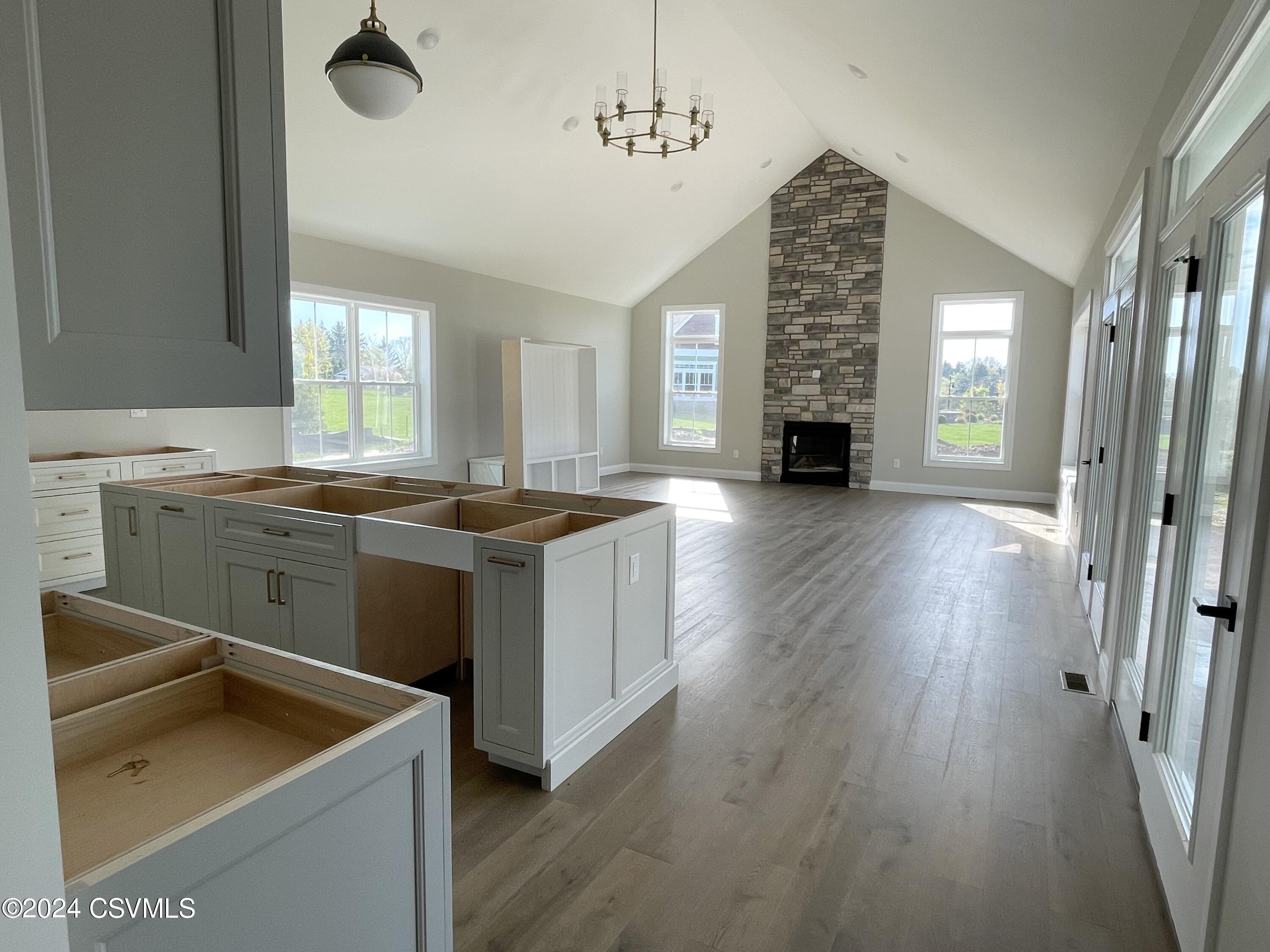 Lewisburg, Pennsylvania 17837, United States, 4 Bedrooms Bedrooms, ,4 BathroomsBathrooms,Residential,Active,64117