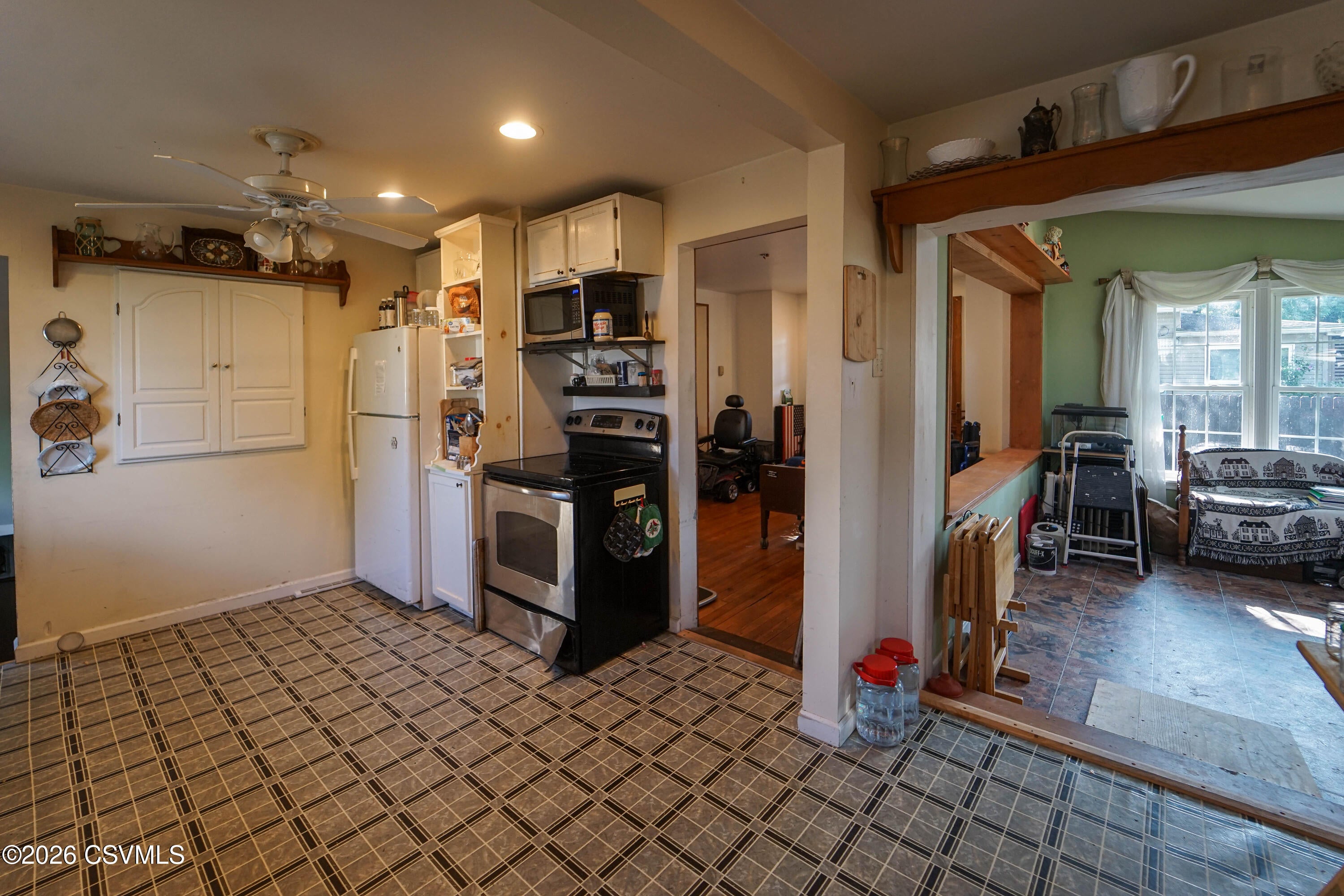 125 w maple street