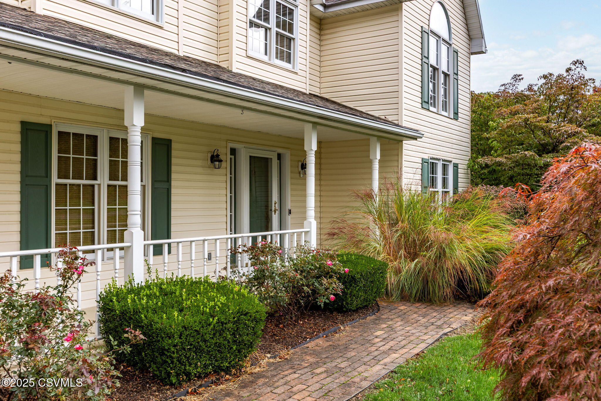 Properties 3 22 COUNTRY Road