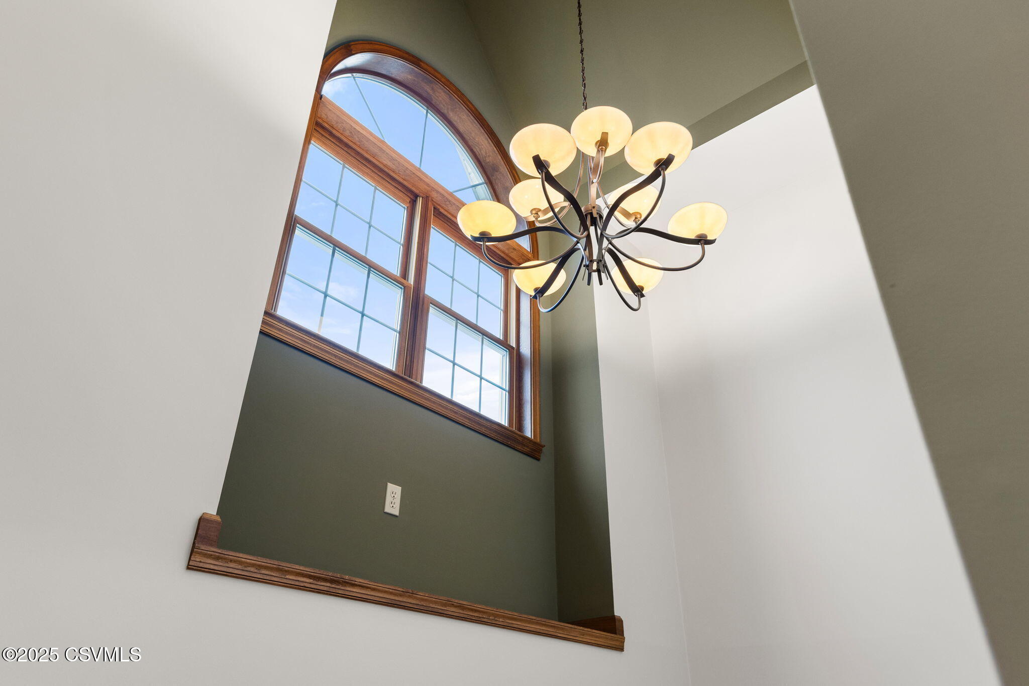 Properties 5 22 COUNTRY Road