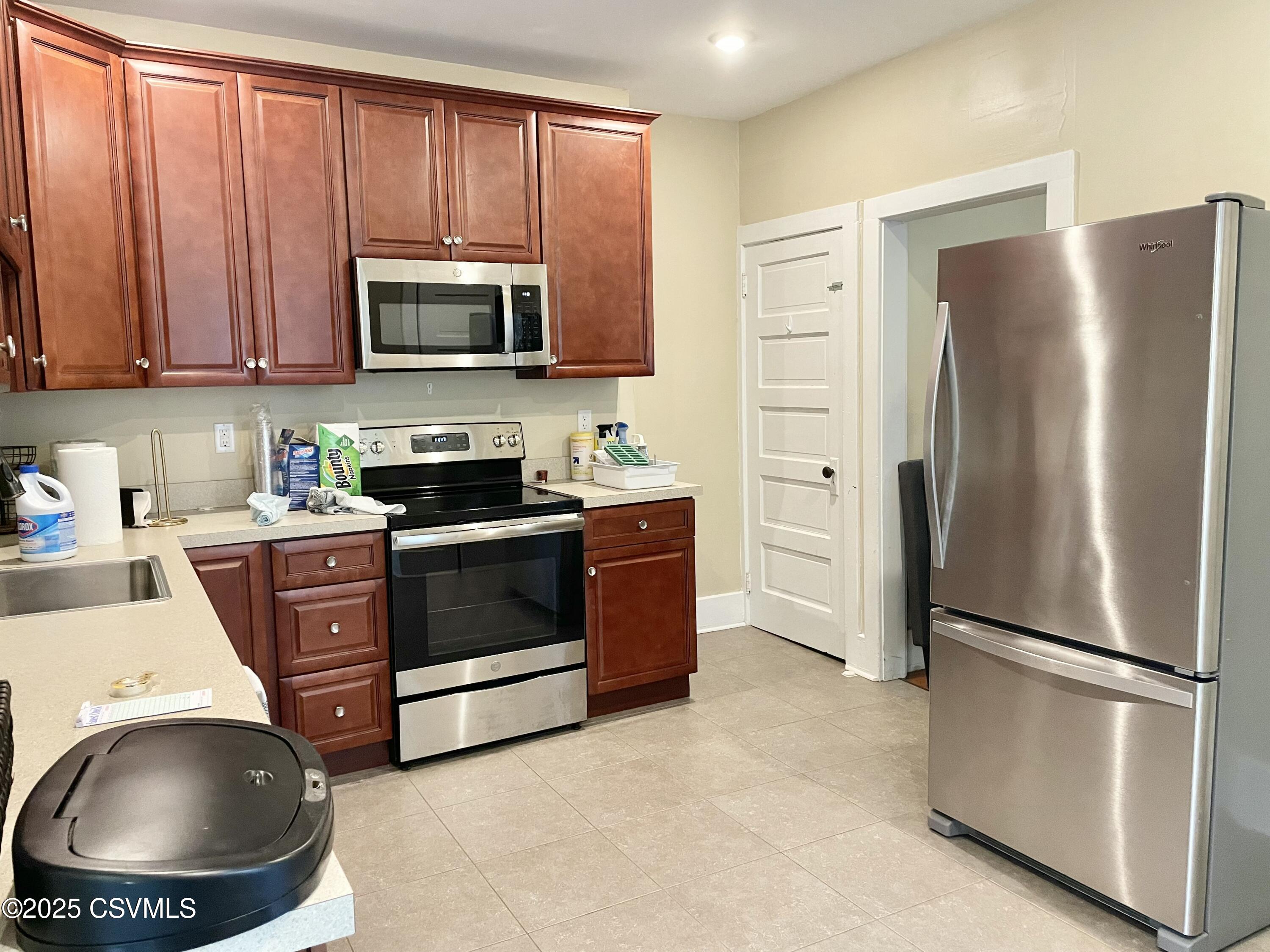 Lewisburg, Pennsylvania 17837, United States, 6 Bedrooms Bedrooms, ,4 BathroomsBathrooms,Residential,Active,164724