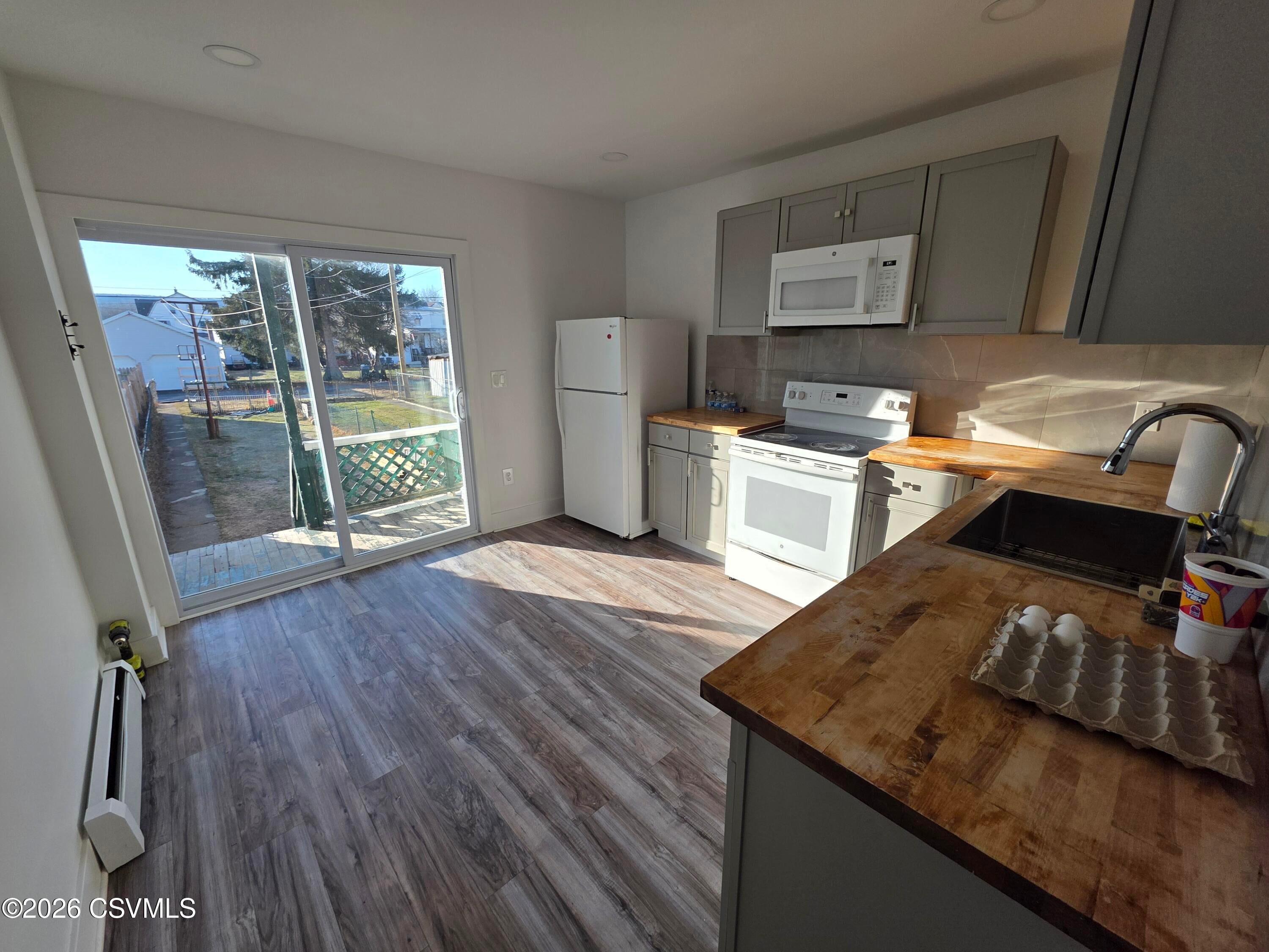1211 SCOTT Street