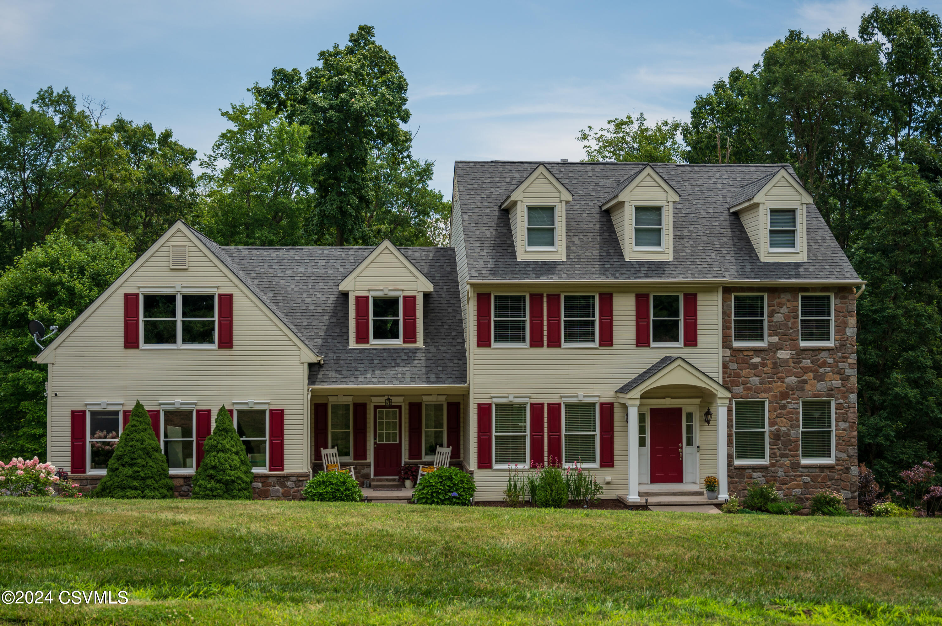 Drums, Pennsylvania 18222, United States, 5 Bedrooms Bedrooms, ,4 BathroomsBathrooms,Residential,Active,50247