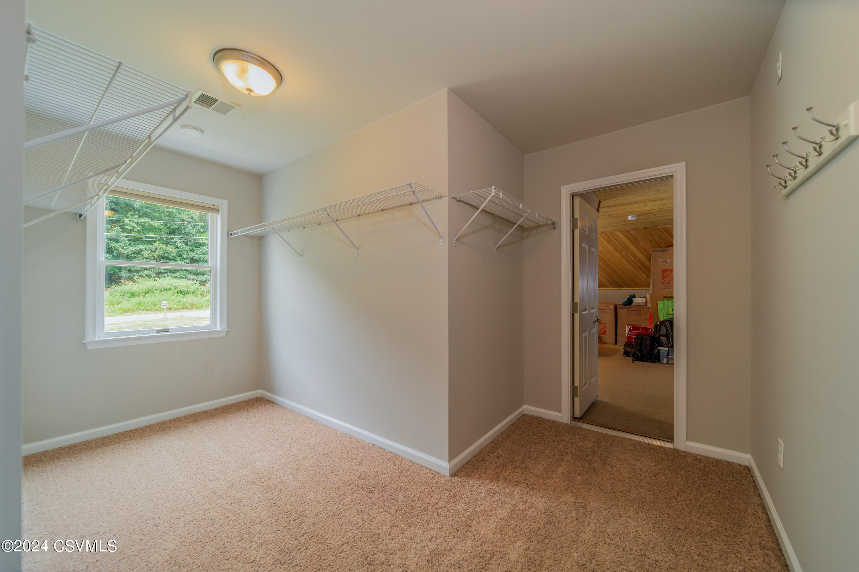 Drums, Pennsylvania 18222, United States, 5 Bedrooms Bedrooms, ,4 BathroomsBathrooms,Residential,Active,50247