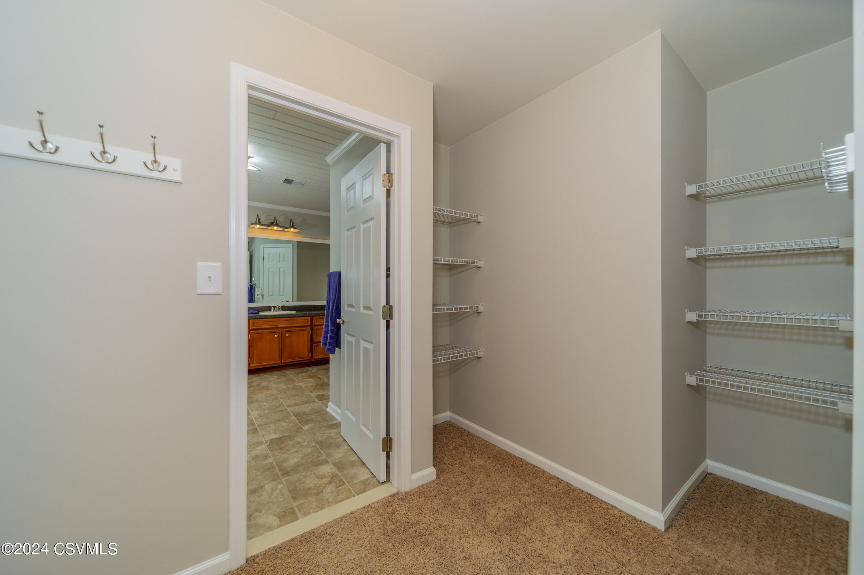 Drums, Pennsylvania 18222, United States, 5 Bedrooms Bedrooms, ,4 BathroomsBathrooms,Residential,Active,50247