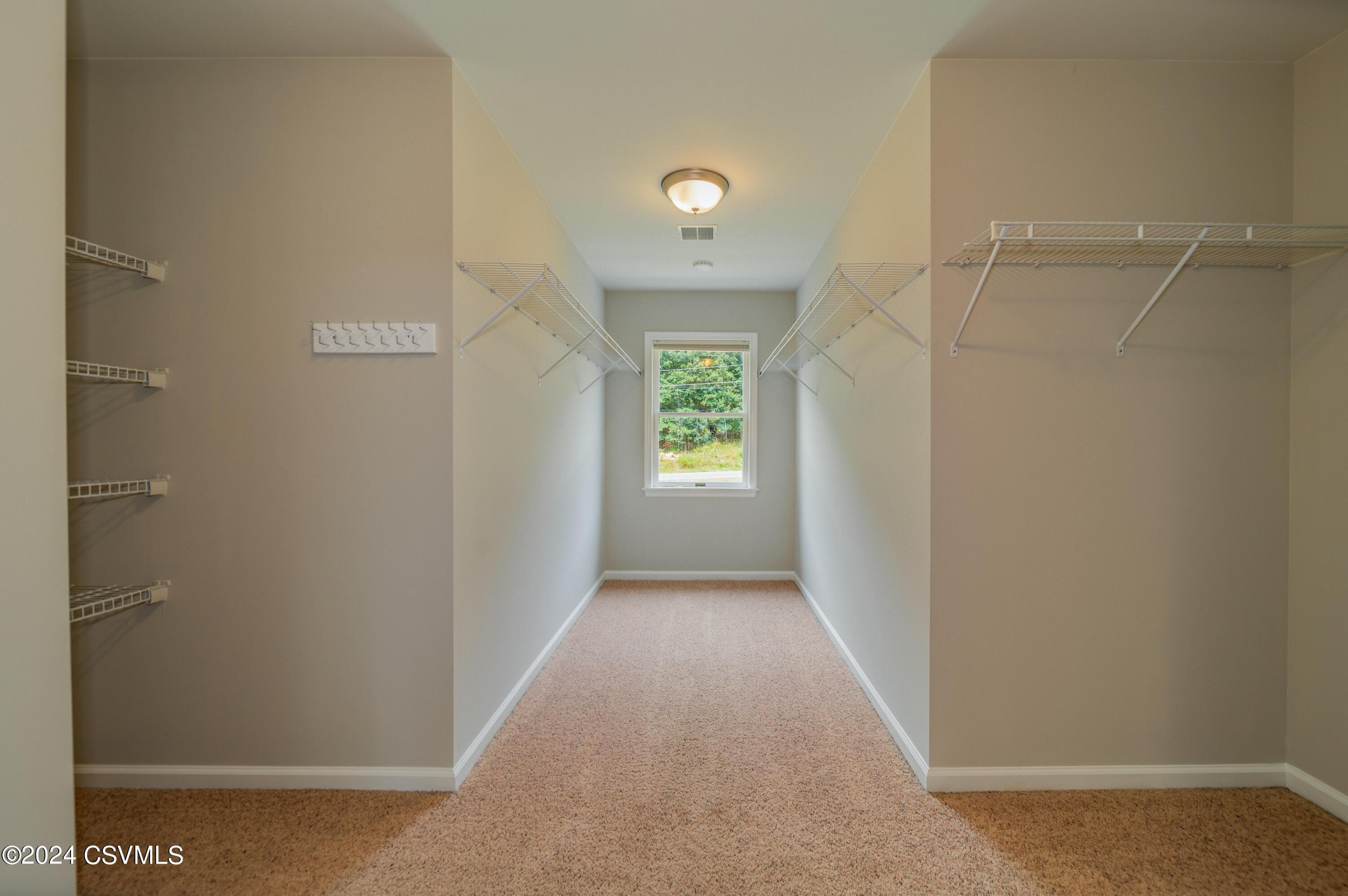 Drums, Pennsylvania 18222, United States, 5 Bedrooms Bedrooms, ,4 BathroomsBathrooms,Residential,Active,50247