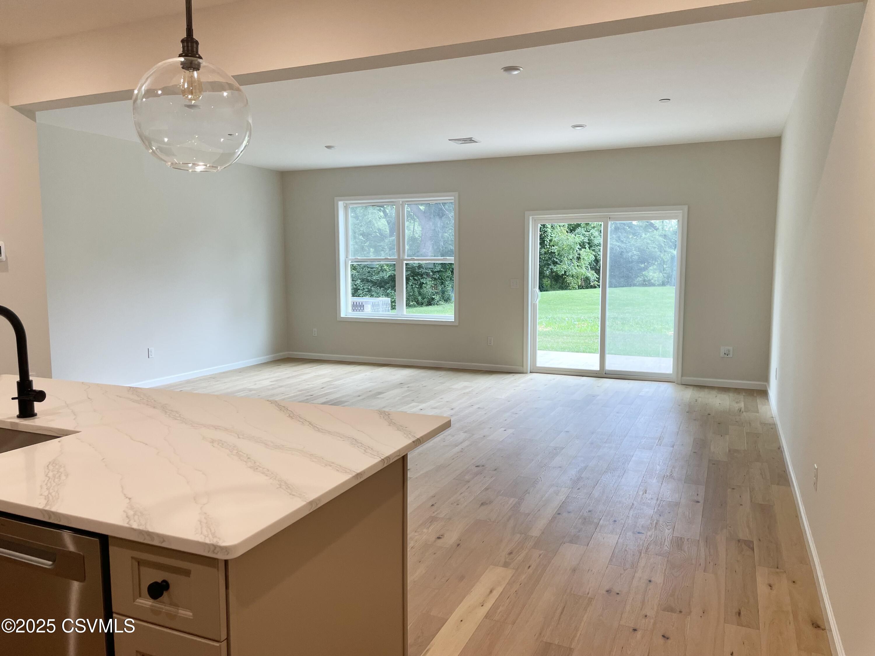 Lewisburg, Pennsylvania 17837, United States, 3 Bedrooms Bedrooms, ,2 BathroomsBathrooms,Residential,Active,21274