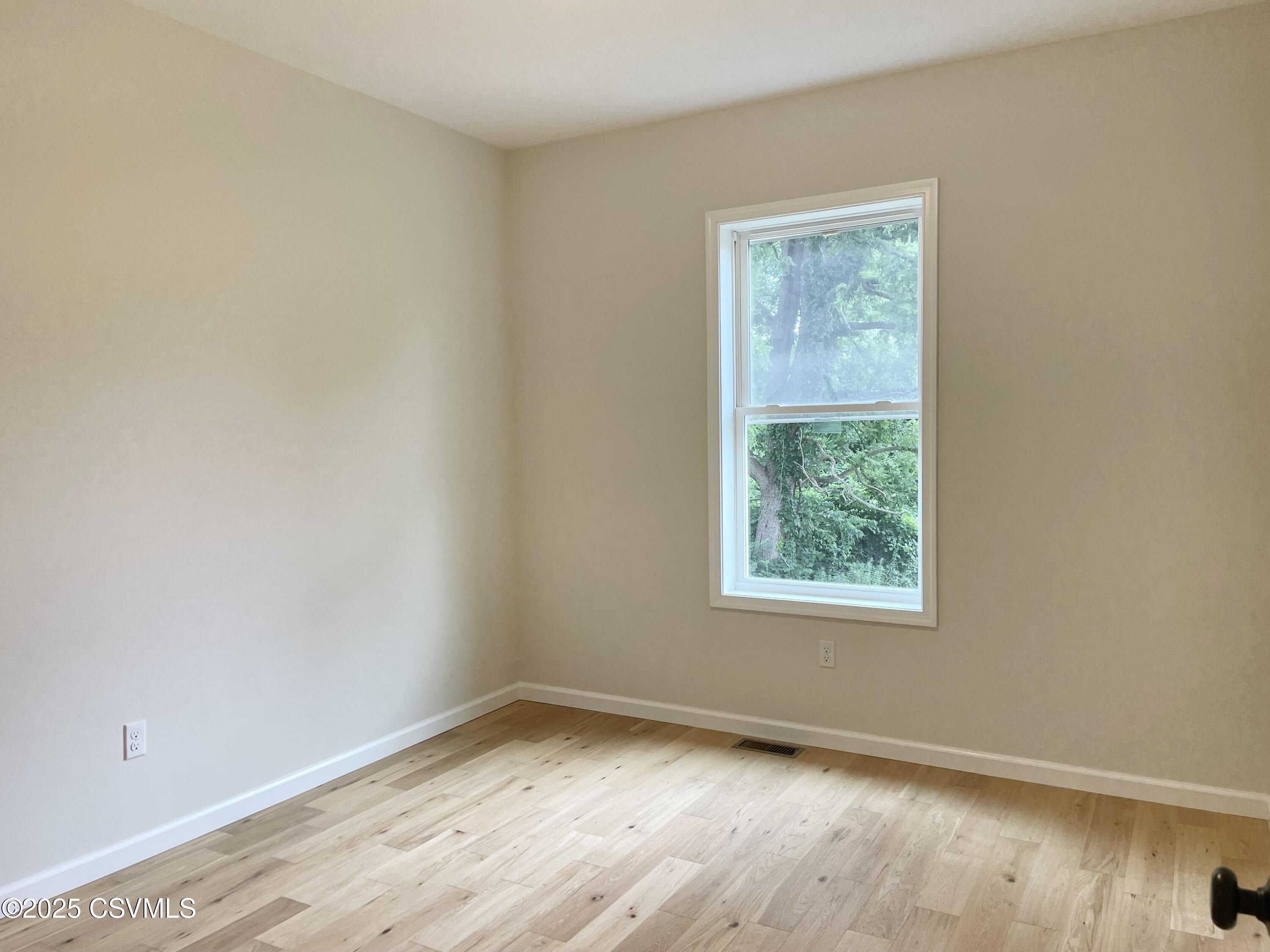 Lewisburg, Pennsylvania 17837, United States, 3 Bedrooms Bedrooms, ,2 BathroomsBathrooms,Residential,Active,21274