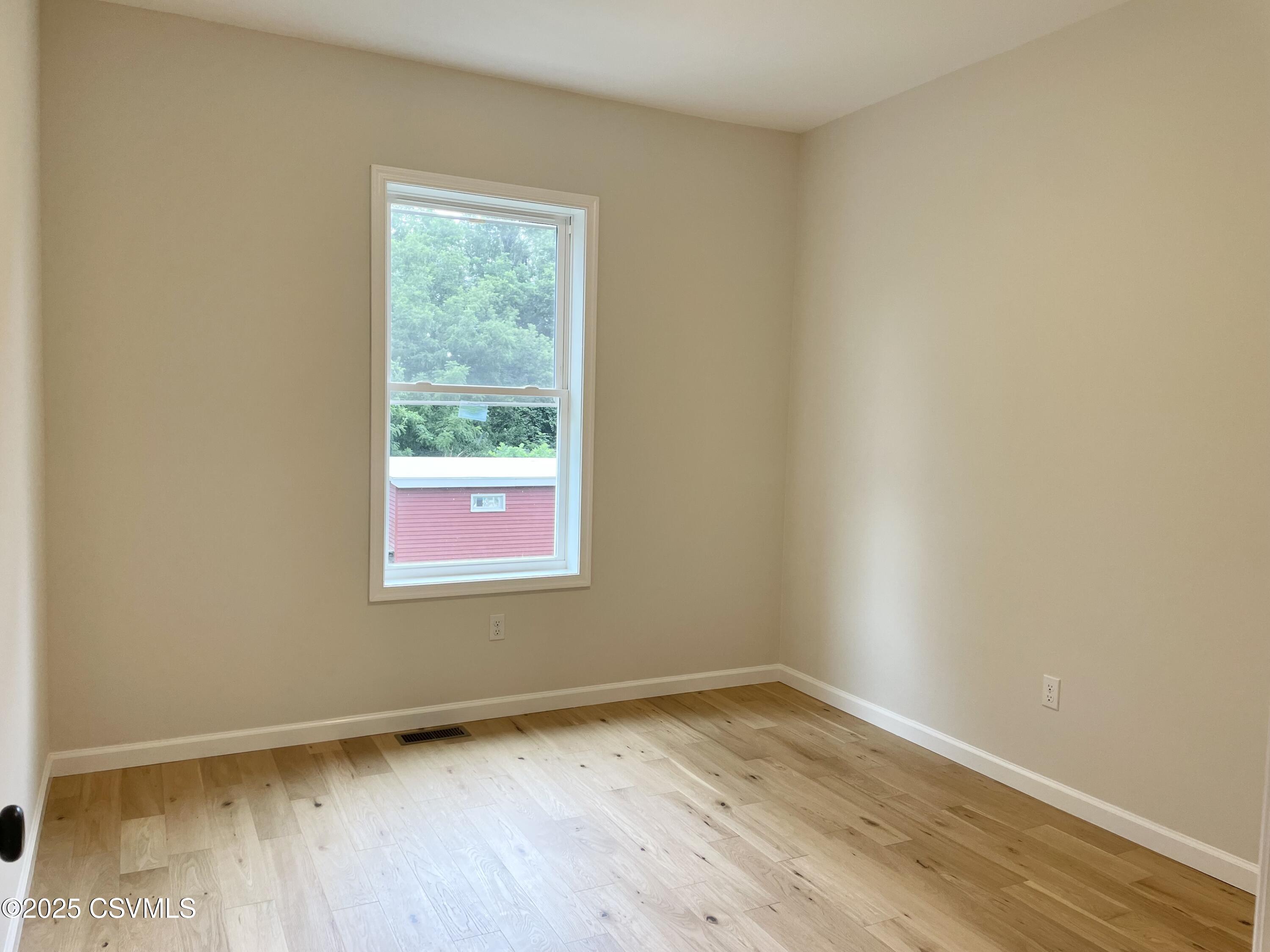 Lewisburg, Pennsylvania 17837, United States, 3 Bedrooms Bedrooms, ,2 BathroomsBathrooms,Residential,Active,21274