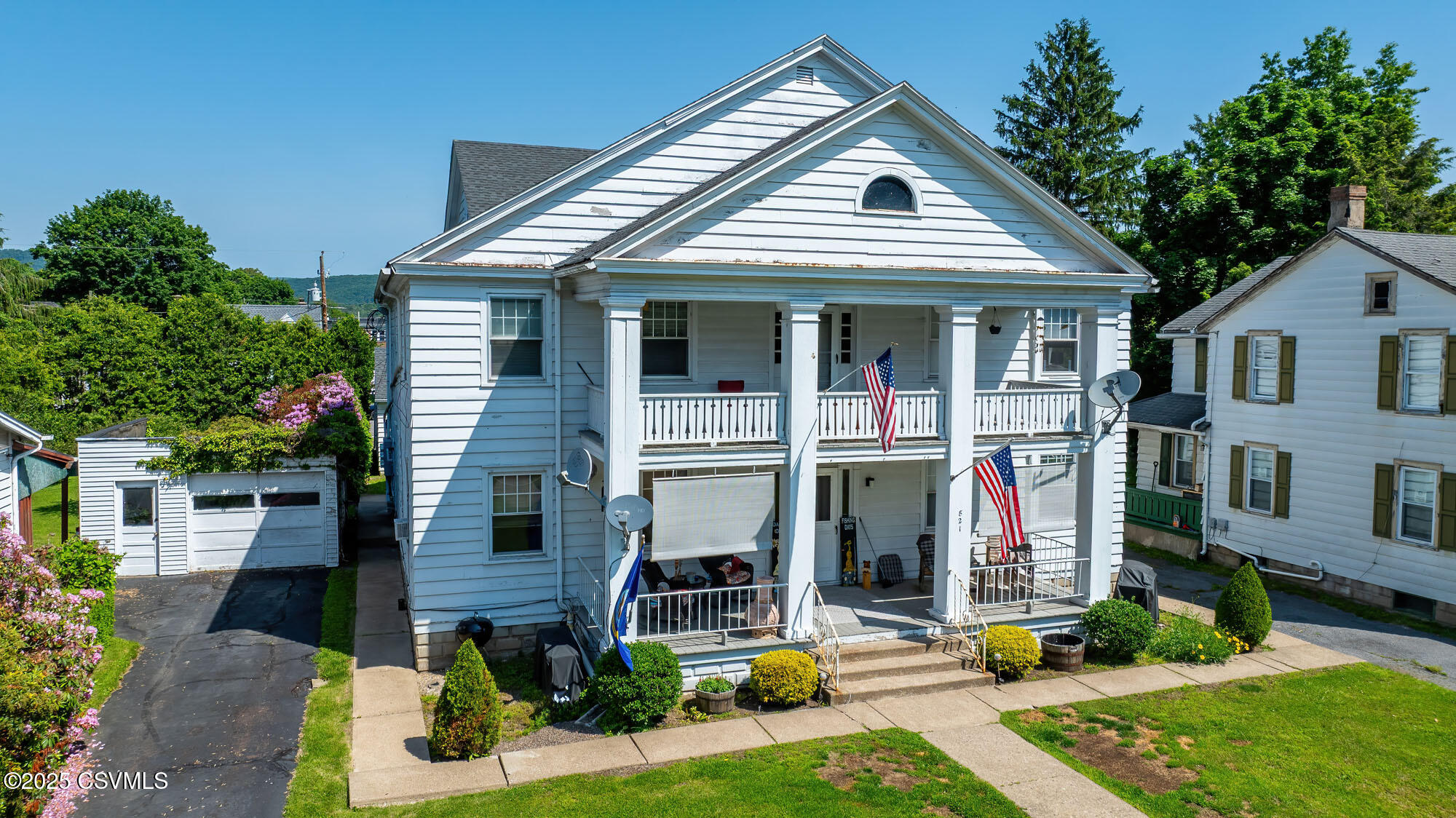 821 E FRONT Street