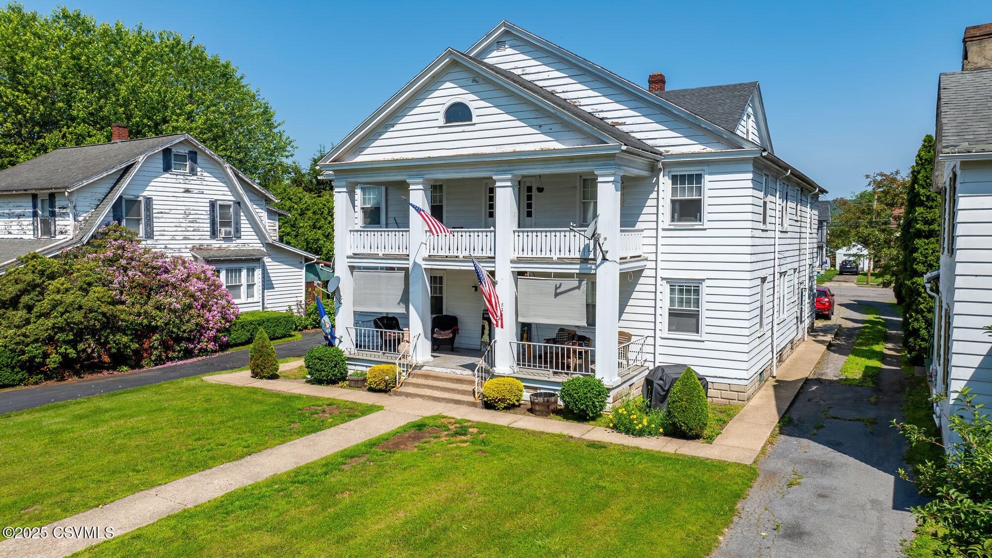 821 E FRONT Street
