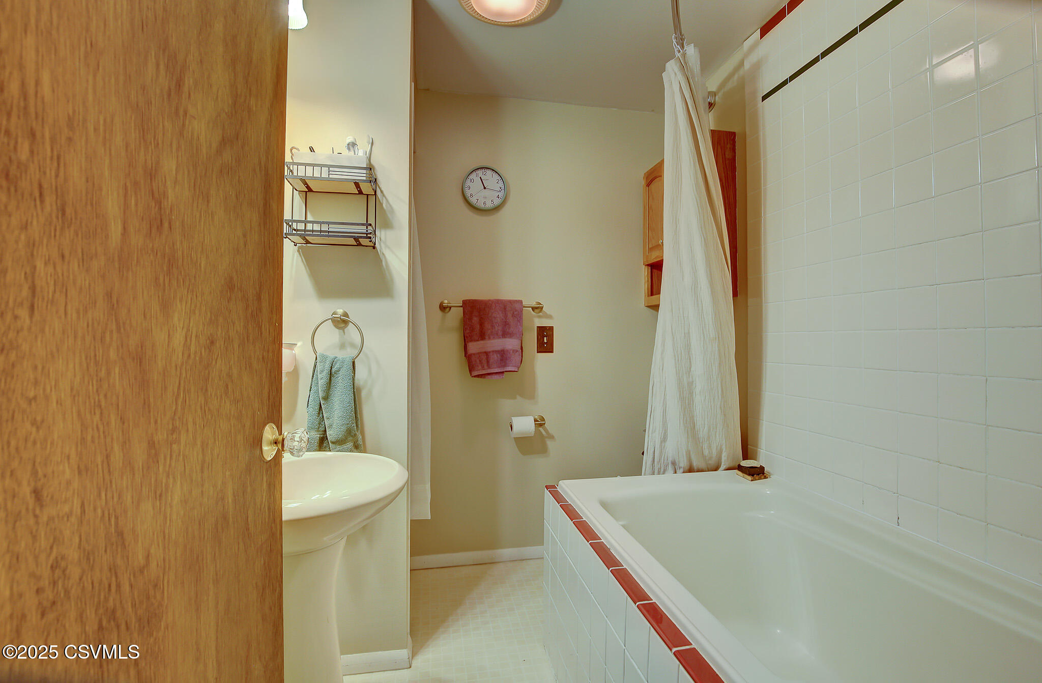 Danville, Pennsylvania 17821, United States, 2 Bedrooms Bedrooms, ,1 BathroomBathrooms,Residential,Active,239501