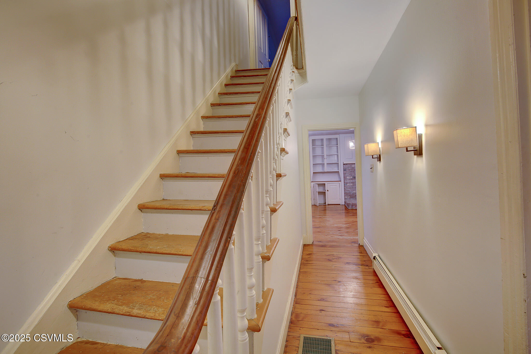 338 SUNBURY Road