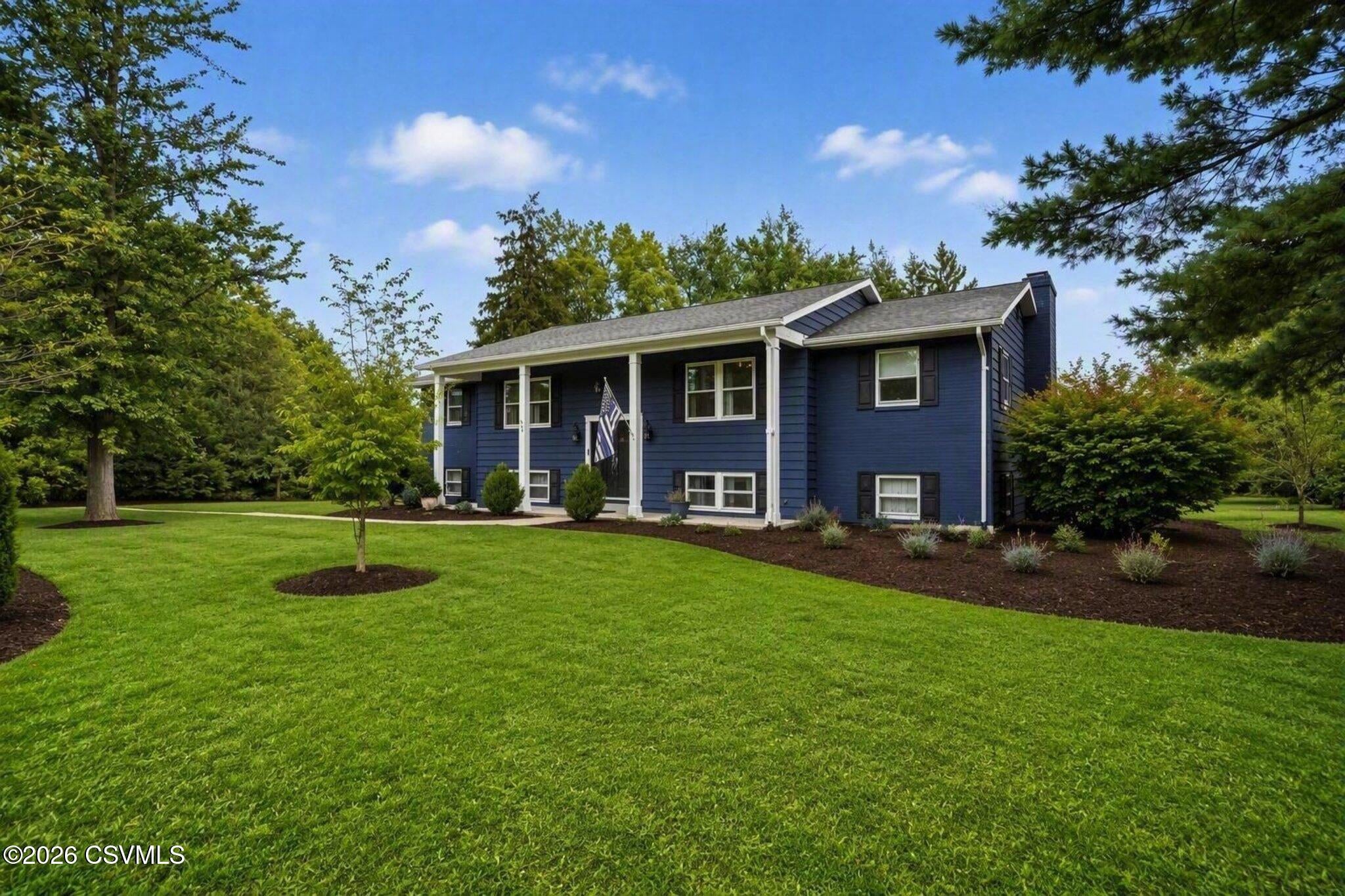 81 hawthorne drive