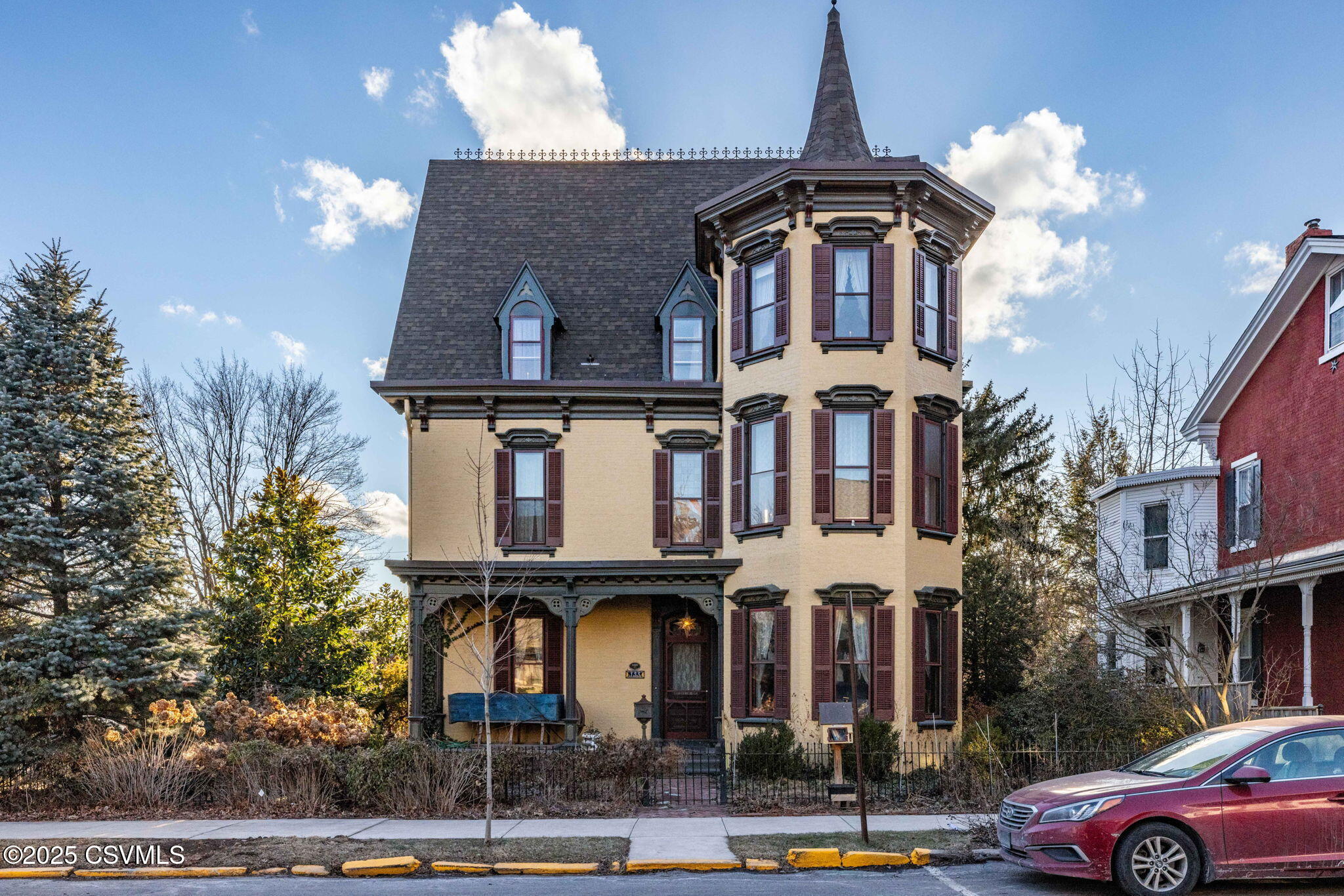 135 S 3RD Street