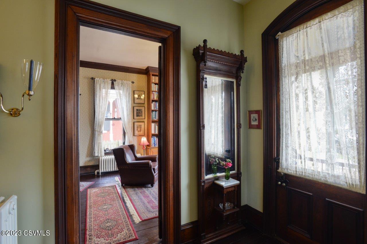 135 S 3RD Street