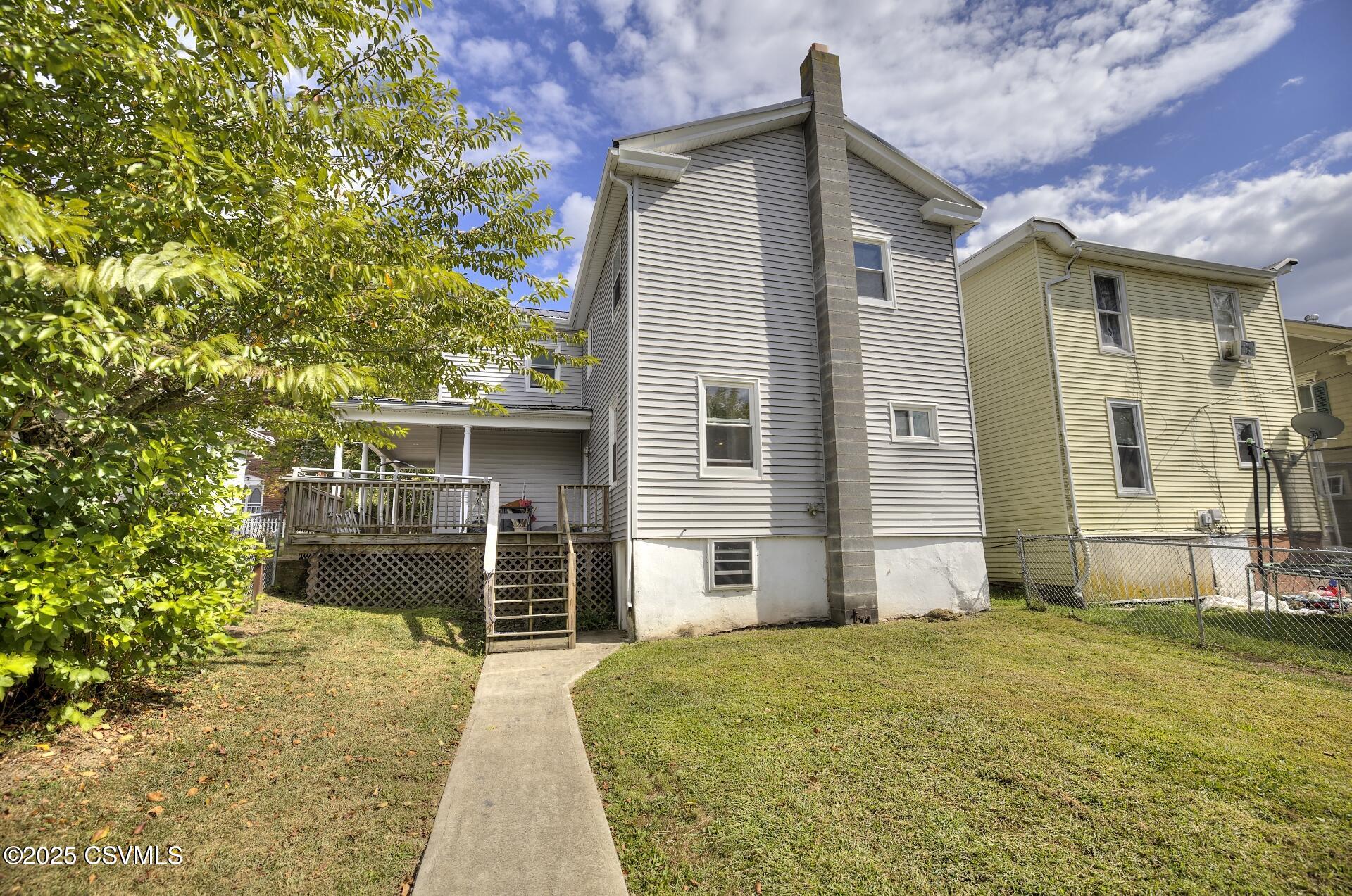 Properties 4 407 MAIN Street