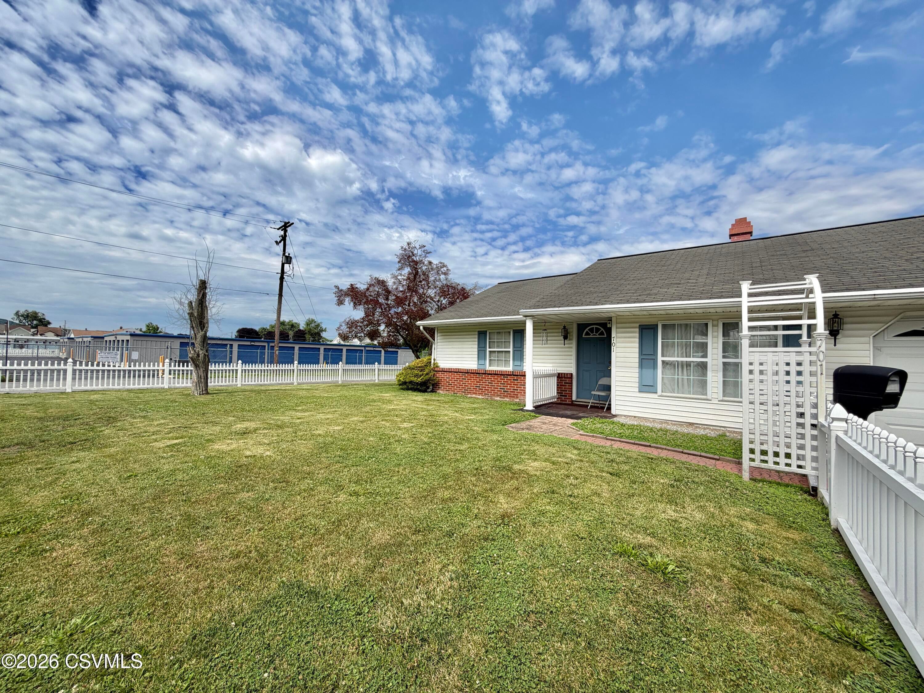 701 N 6TH Street