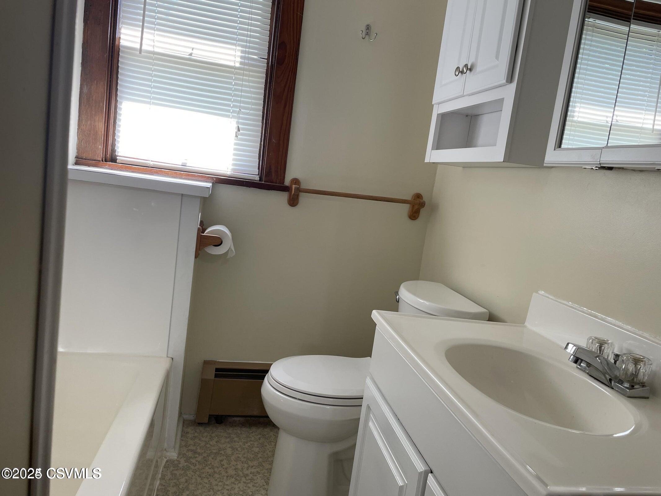 Lewisburg, Pennsylvania 17837, United States, 3 Bedrooms Bedrooms, ,1 BathroomBathrooms,Residential,Active,181808