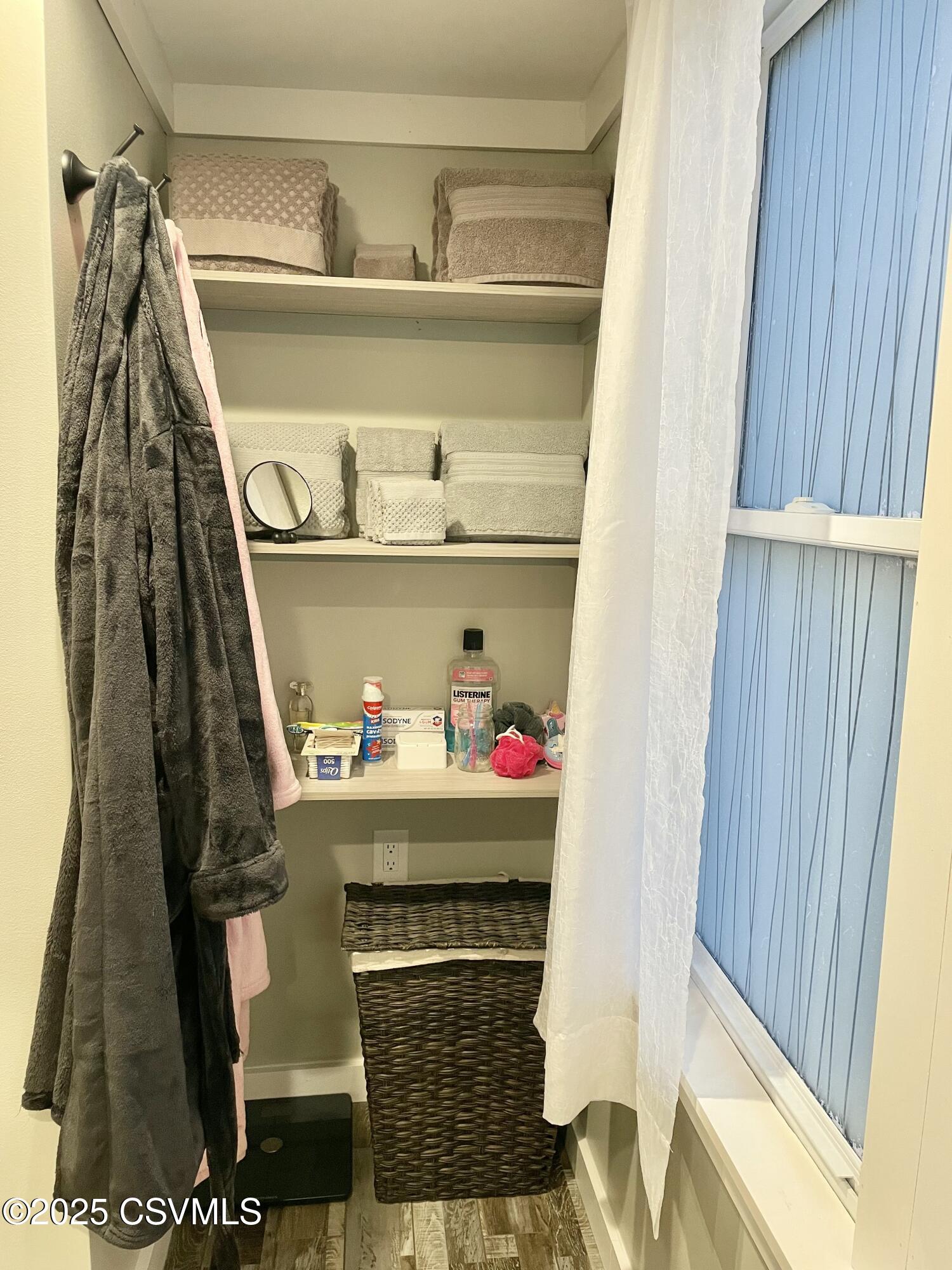 New Columbia, Pennsylvania 17856, United States, 3 Bedrooms Bedrooms, ,2 BathroomsBathrooms,Residential,Active,200938