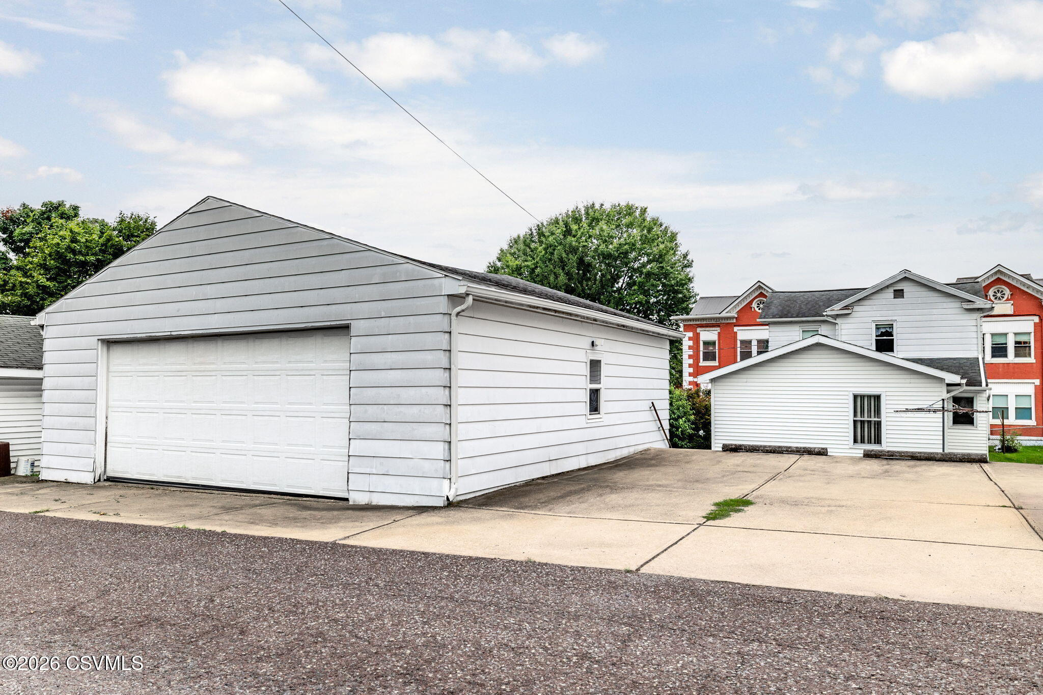 1026 vine street