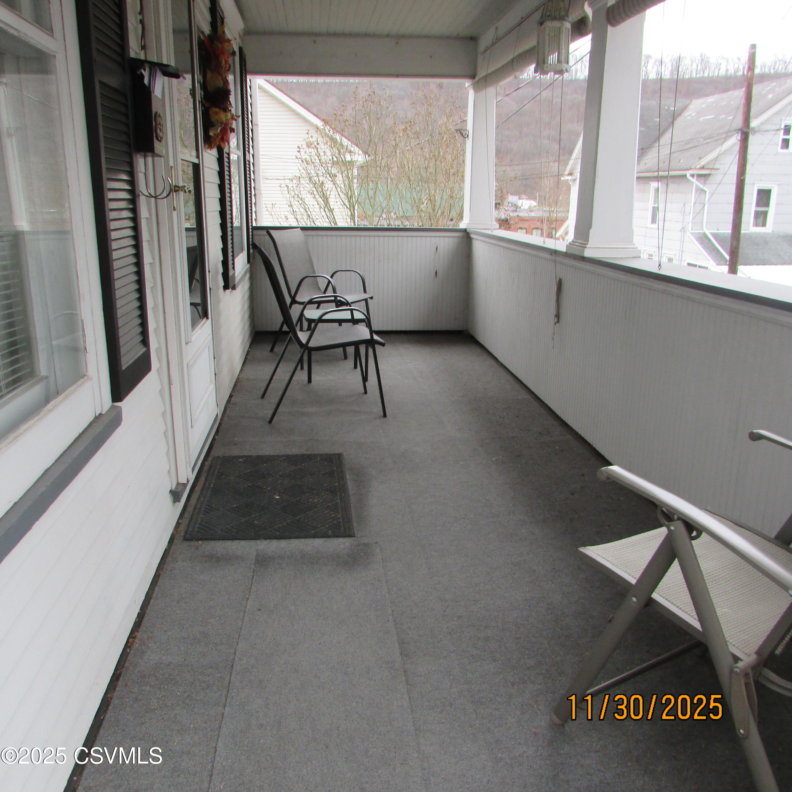 Properties 3 1152 E CHESTNUT Street