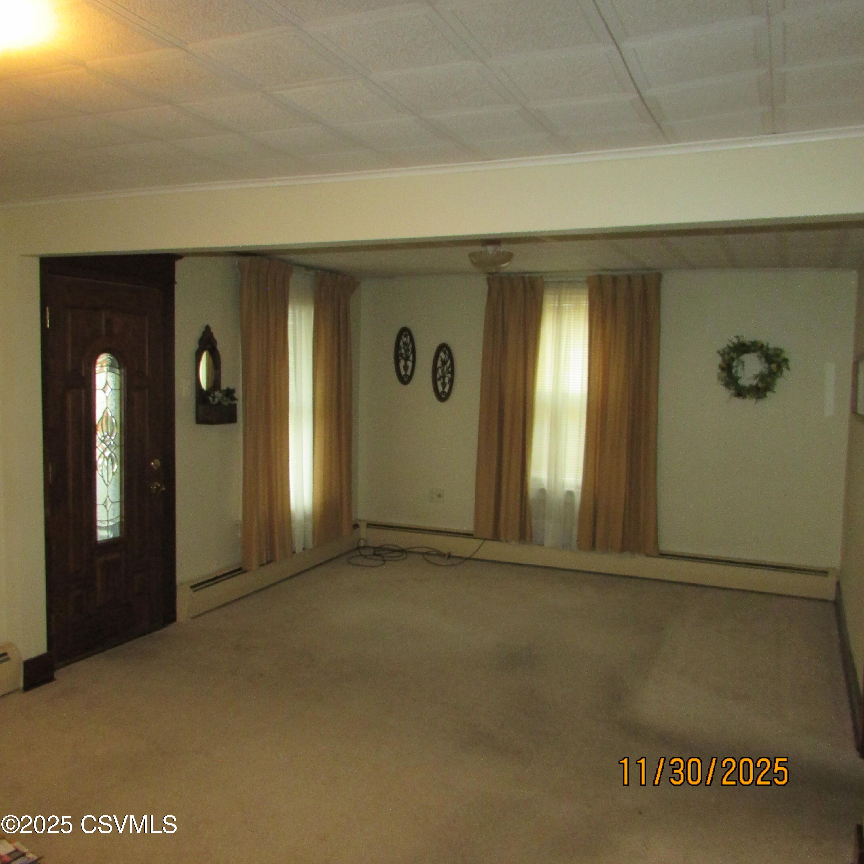 Properties 6 1152 E CHESTNUT Street