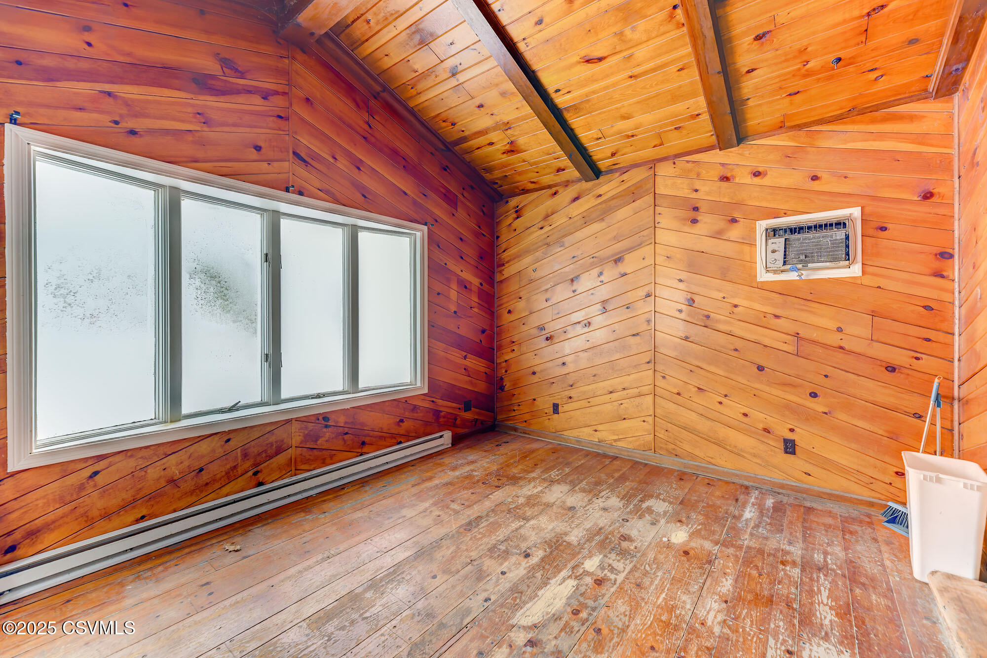 Properties 6 742 CHESTNUT Road