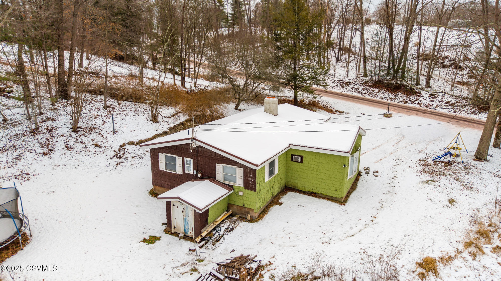 Properties 5 742 CHESTNUT Road