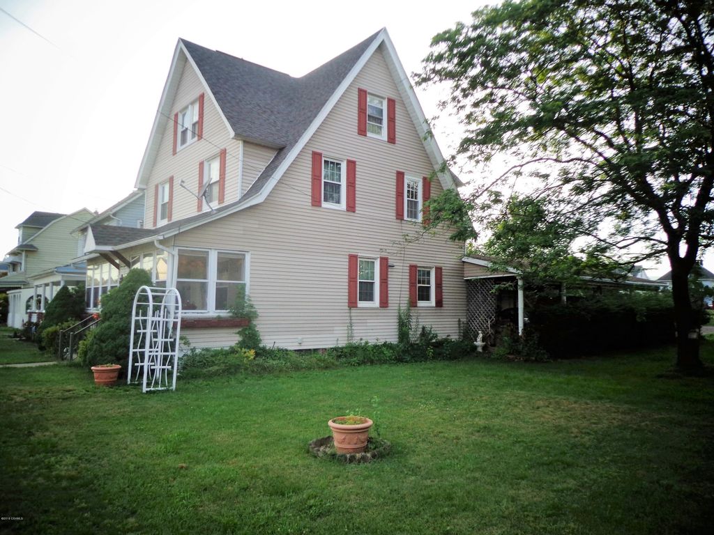 1109 2nd Ave, Berwick, PA 18603 MLS 2068733 Listing Information Villager Realty Inc.