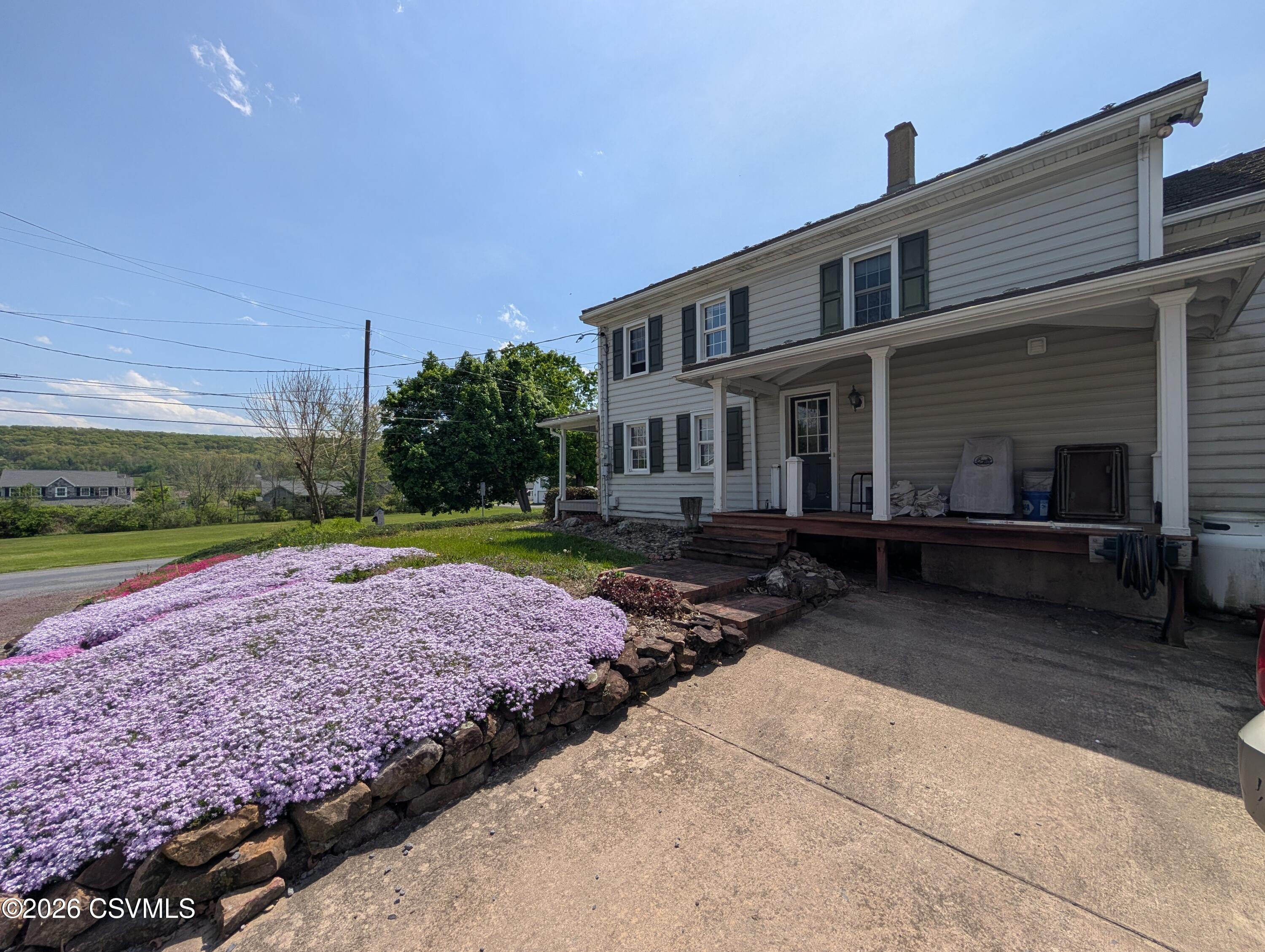 Properties 6 92 mooresburg road