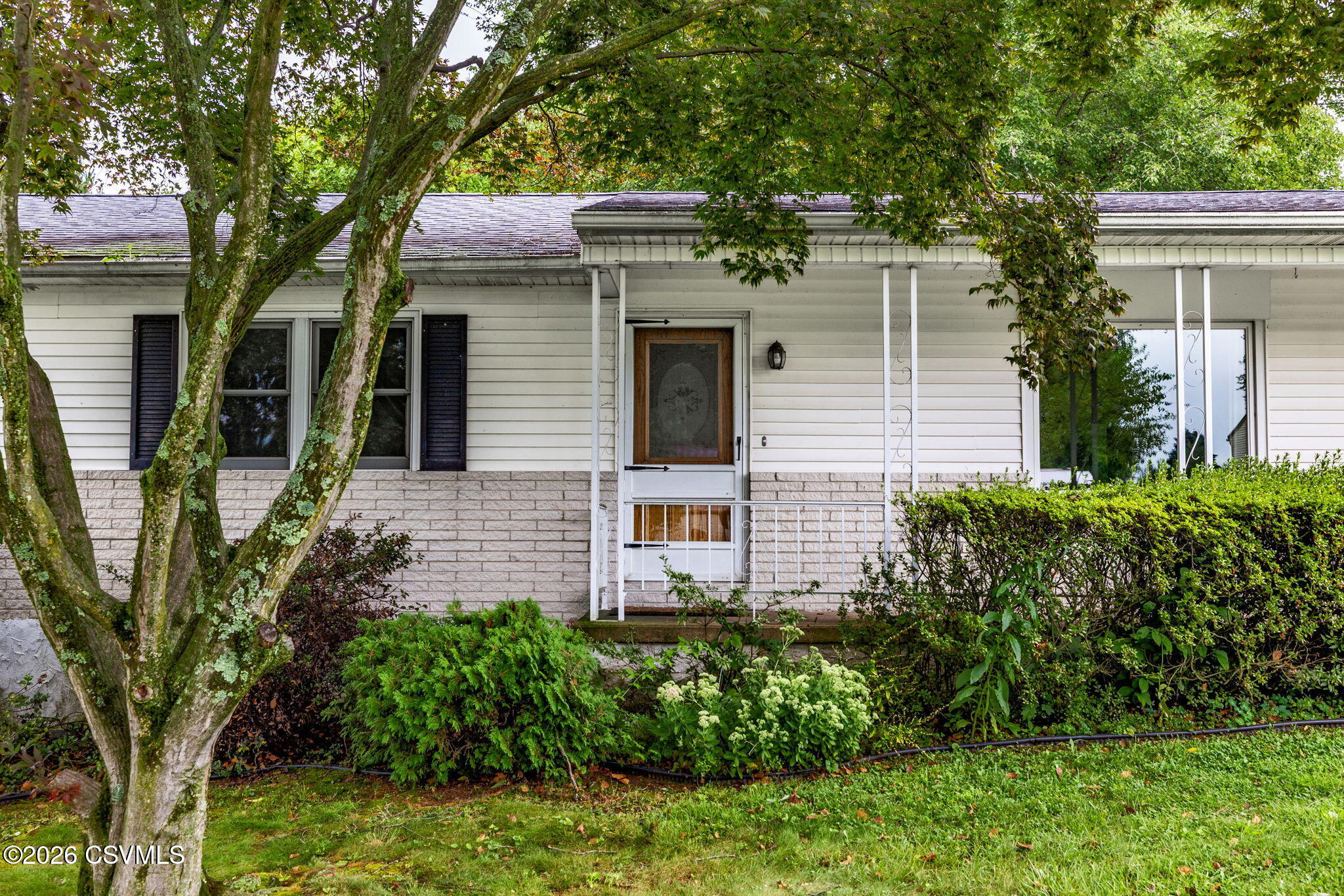 327 avenue a