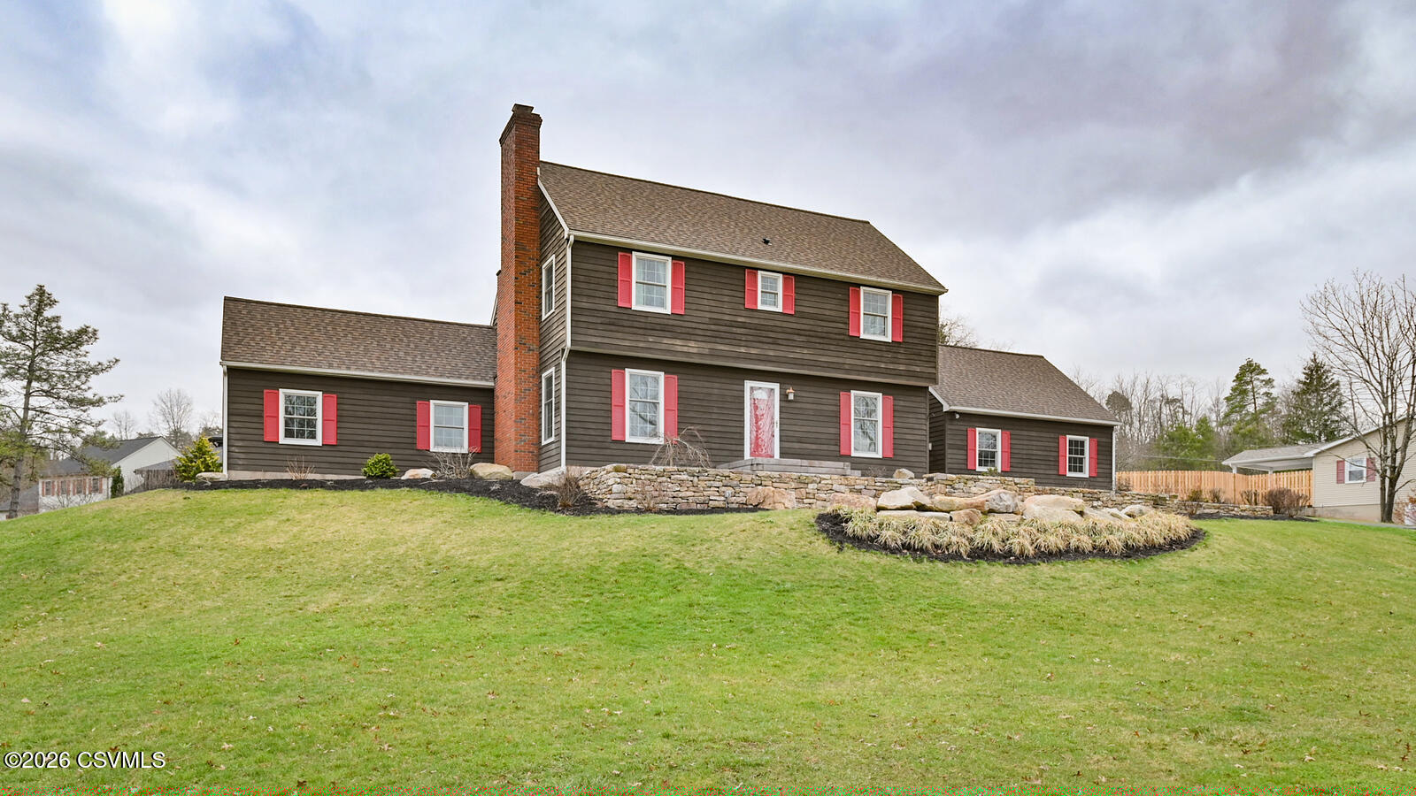 Properties 4 121 OXFORD Drive