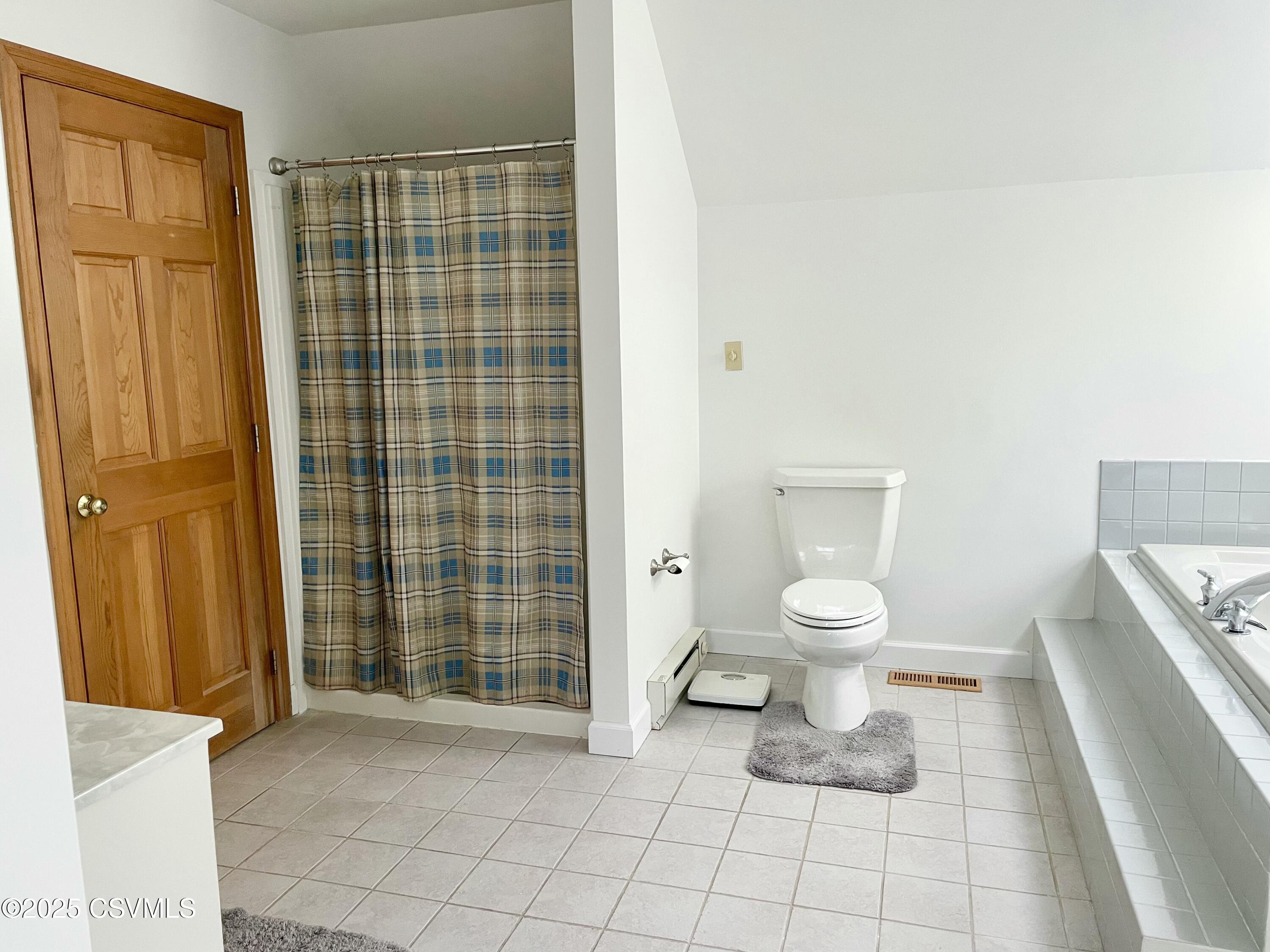 Lewisburg, Pennsylvania 17837, United States, 4 Bedrooms Bedrooms, ,3 BathroomsBathrooms,Residential,Active,82818