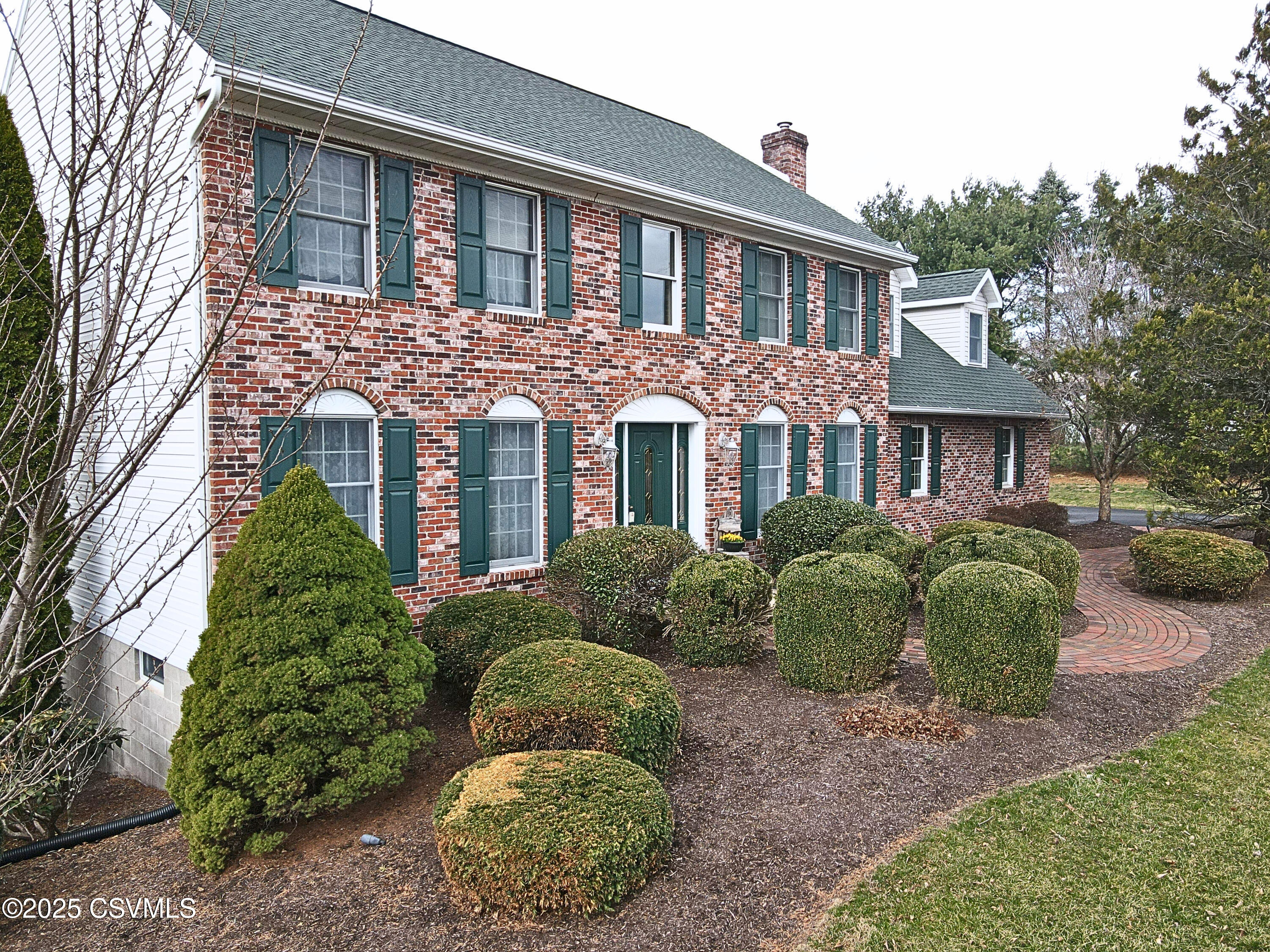 Lewisburg, Pennsylvania 17837, United States, 4 Bedrooms Bedrooms, ,3 BathroomsBathrooms,Residential,Active,82818